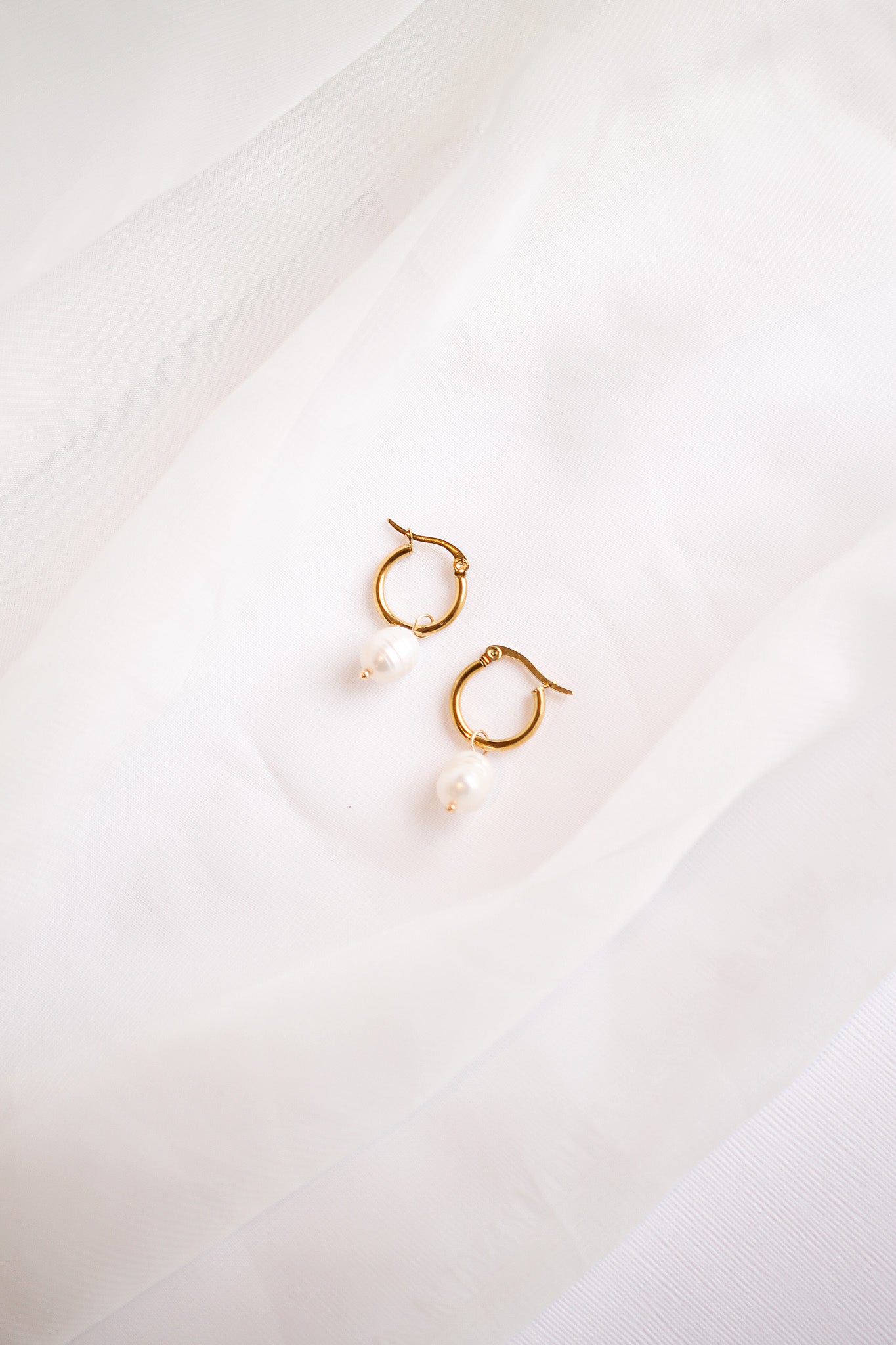 Freshwater Pearl Lightweight Hoop Earring 15mm Cape Cod Hoop