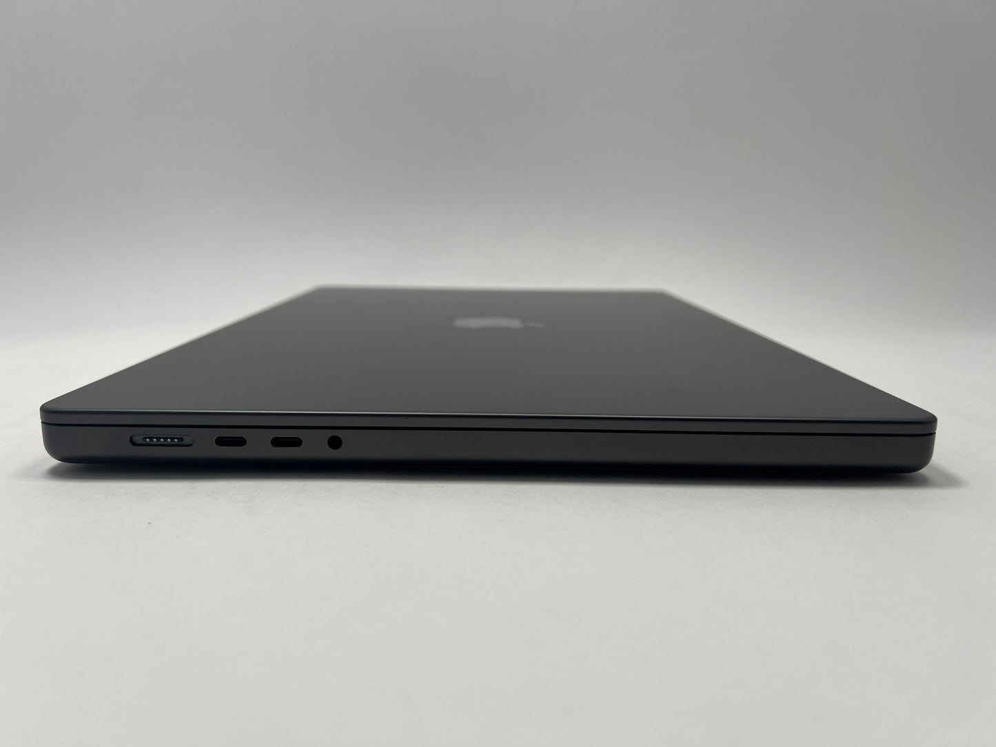 2023 Apple MacBook Pro 16-inch - M3 Max 40-Core GPU 128GB RAM 2TB SSD AppleCare+ 3/27