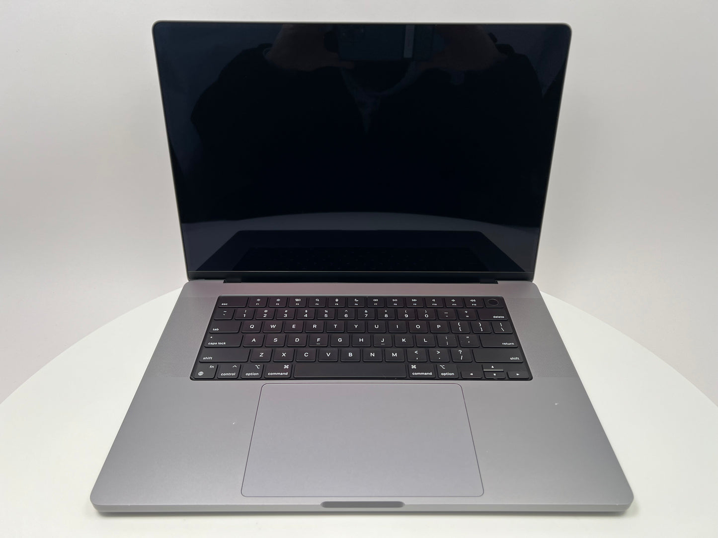 2021 Apple MacBook Pro 16-inch – M1 Max 32-Core GPU 64GB RAM 4TB SSD | Space Gray