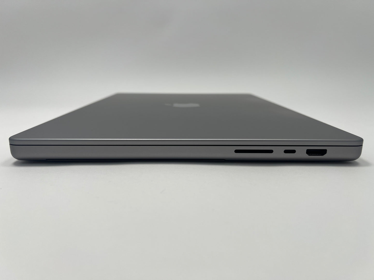 2021 Apple MacBook Pro 16-inch – M1 Max 32-Core GPU 64GB RAM 2TB SSD | 65 Cycles