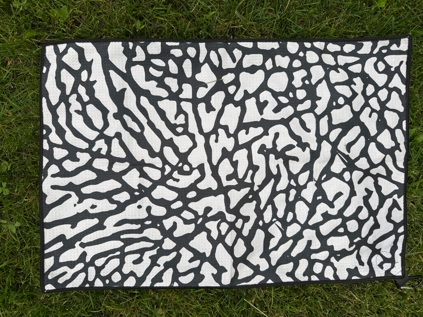 Tempo Golf Elephant Print Golf Towel
