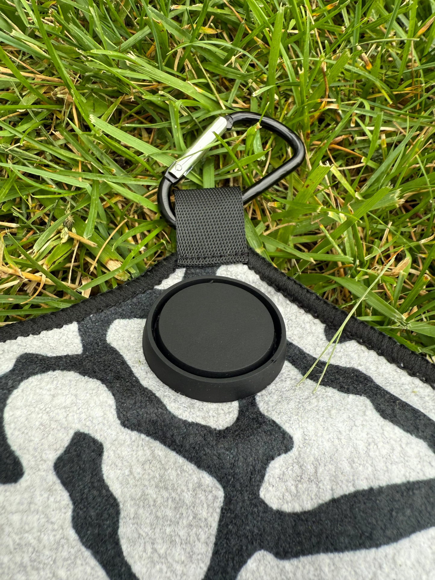 Tempo Golf Elephant Print Golf Towel