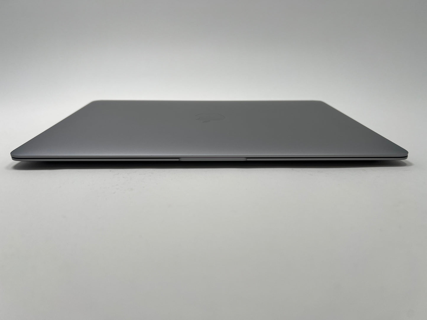 MacBook Air (2020) 13-inch – Intel Core i3 1.1GHz – 8GB RAM 256GB SSD