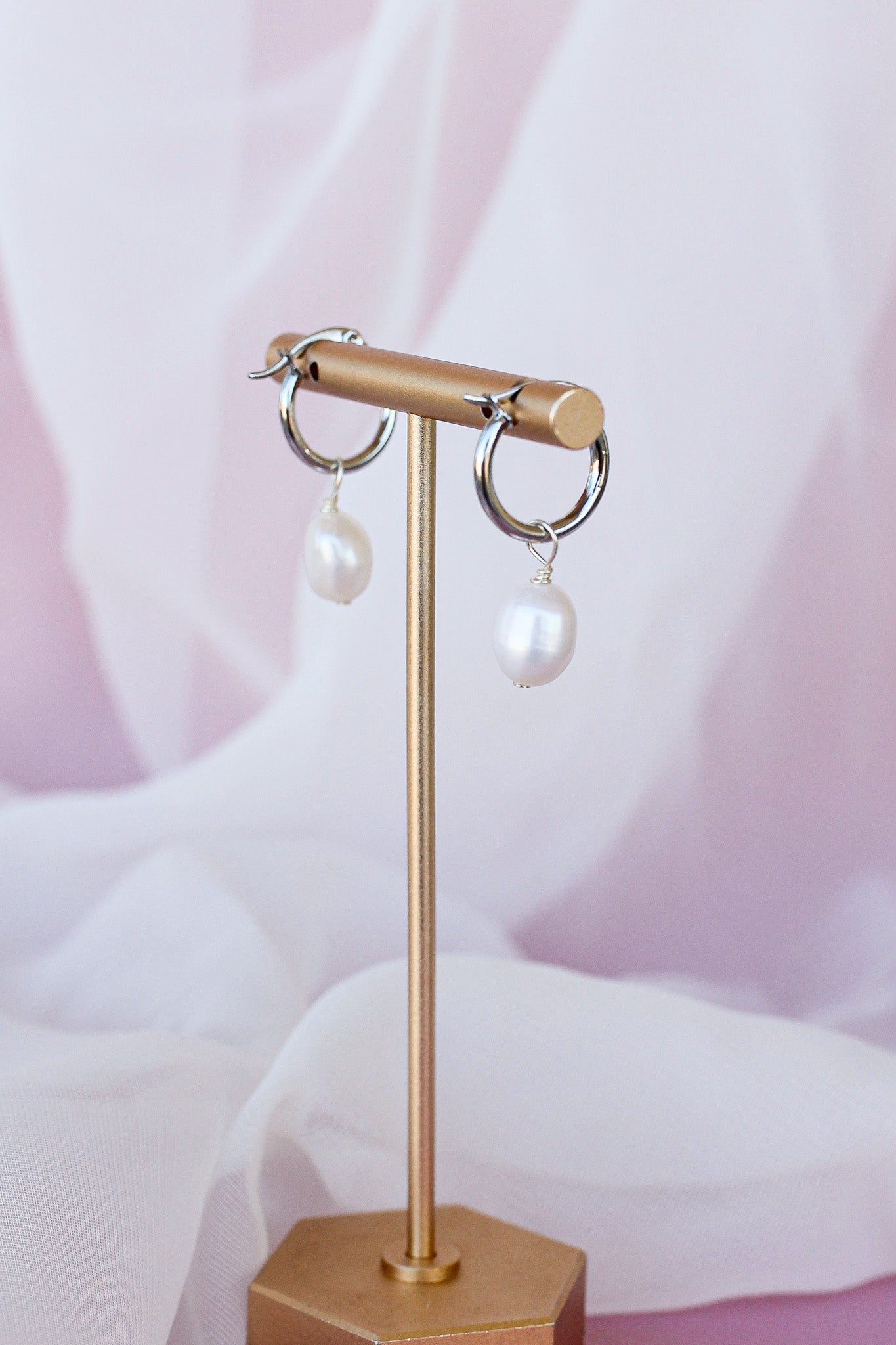 Freshwater Pearl Lightweight Hoop Earring 15mm Cape Cod Hoop