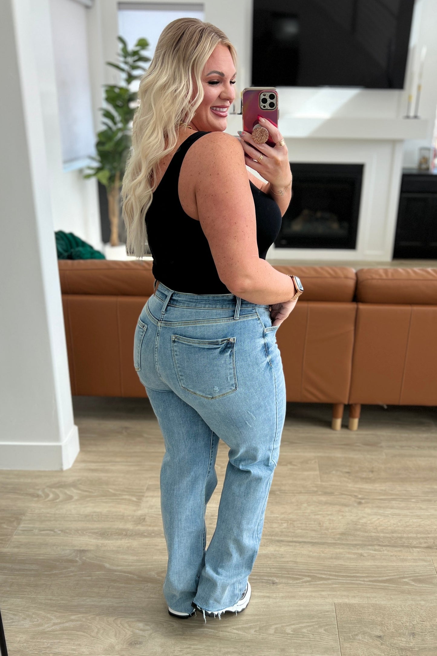 Mildred High Rise V Front Waistband Straight Jeans Judy Blue