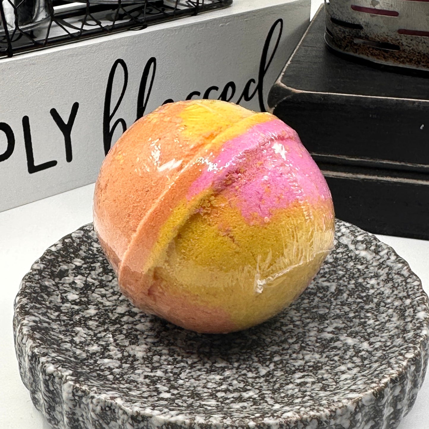 Unicorn Bath Bomb Fruity Scented 5oz Scarlet's