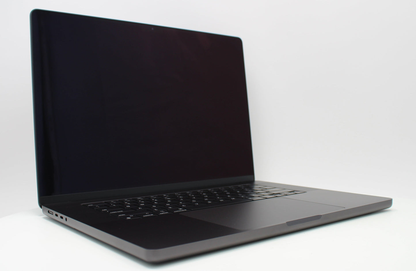 MacBook Pro (2023) 16-inch – Apple M3 Max 40-Core GPU – 128GB RAM 2TB SSD | 35 Cycles