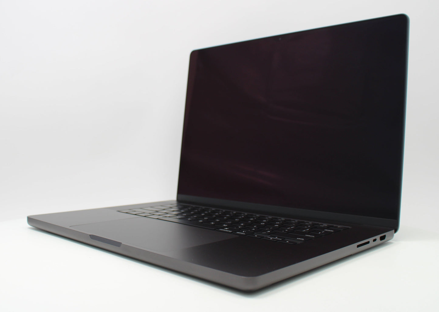 MacBook Pro (2023) 16-inch – Apple M3 Max 40-Core GPU – 128GB RAM 2TB SSD | 35 Cycles