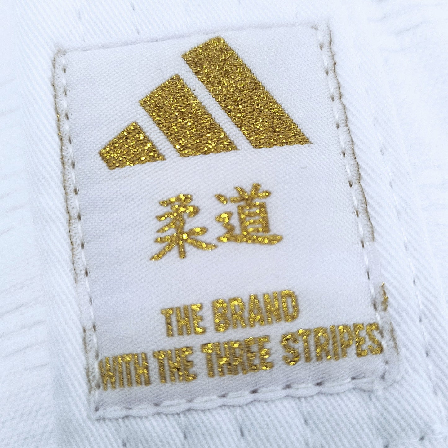 J690 Quest Gold Stripes