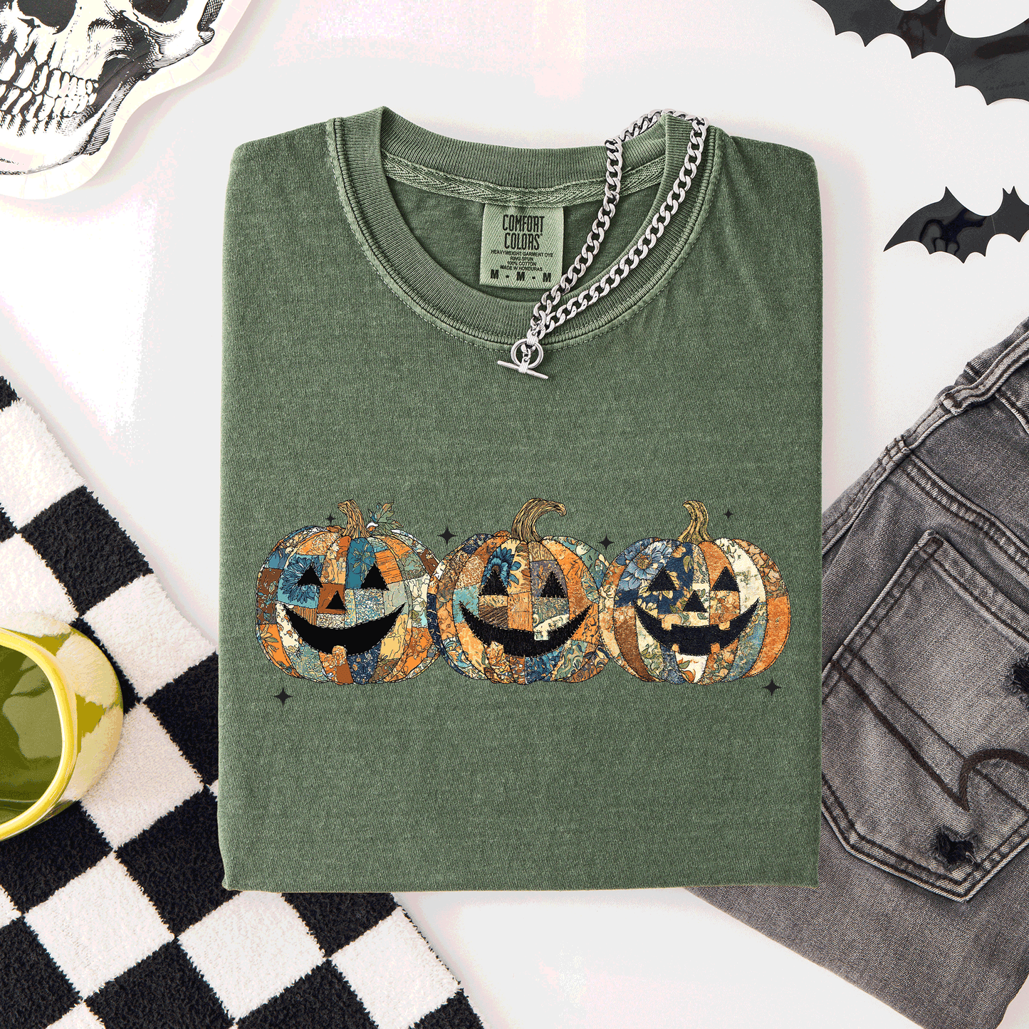 Jack o Lanterns, Faux Quilt, Classic, Cute, Trad, Halloween, Fall, Autumn, Comfort Colors T-Shirt