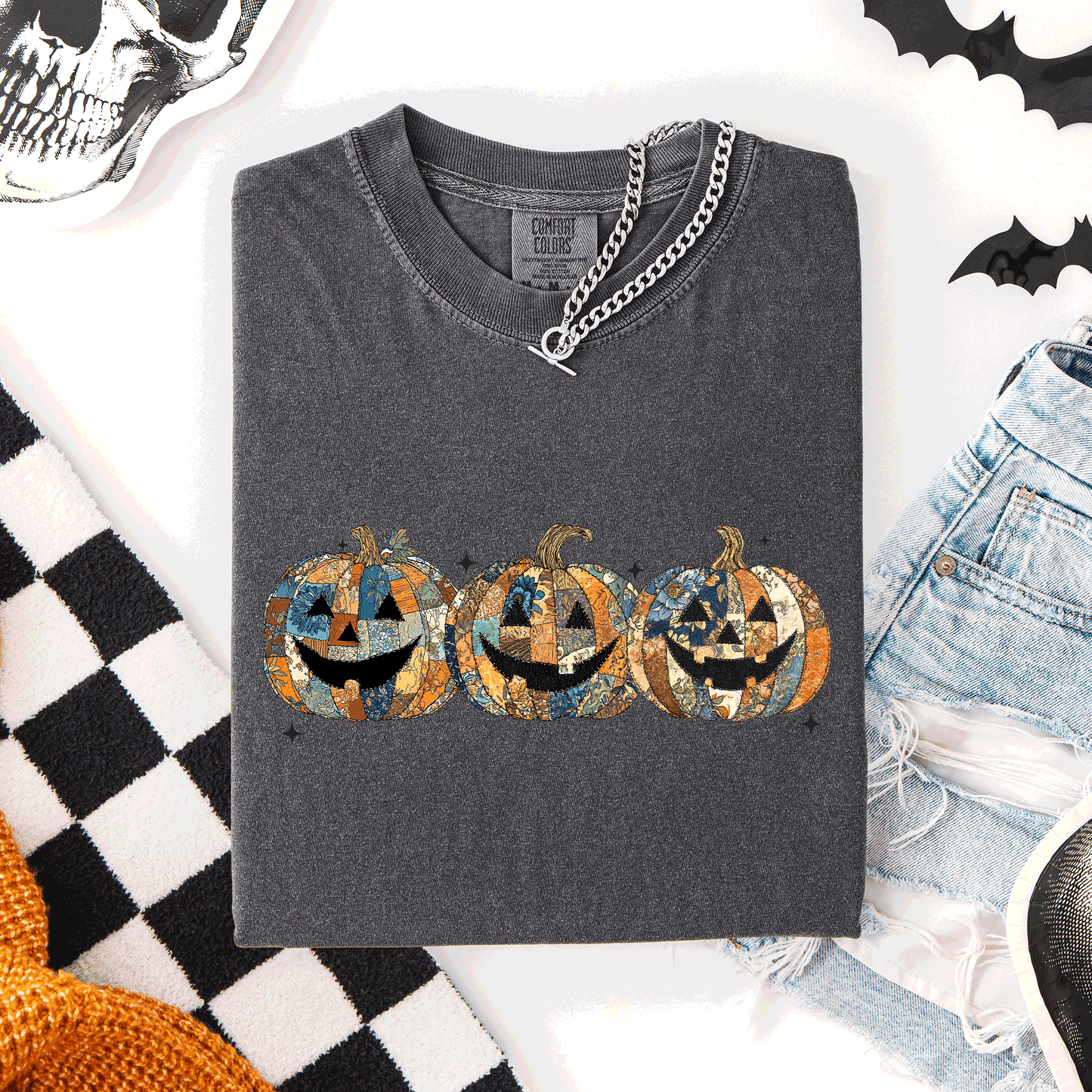 Jack o Lanterns, Faux Quilt, Classic, Cute, Trad, Halloween, Fall, Autumn, Comfort Colors T-Shirt