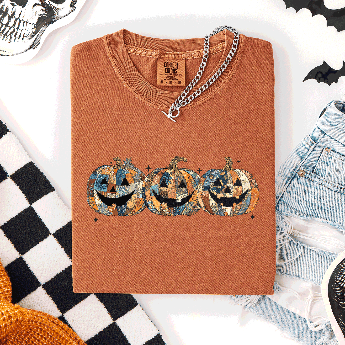 Jack o Lanterns, Faux Quilt, Classic, Cute, Trad, Halloween, Fall, Autumn, Comfort Colors T-Shirt