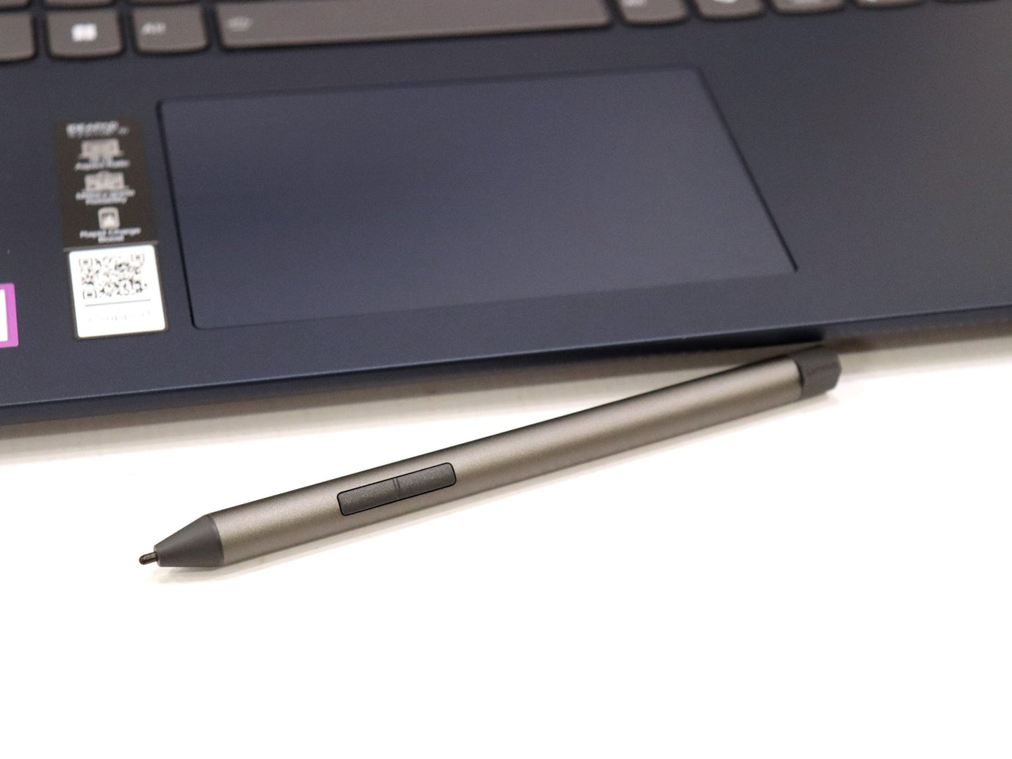 Lenovo 16"  IdeaPad 5 2-in-1 16IRU9 Touchscreen Laptop i7-1255U 16GB RAM / 1TB SSD