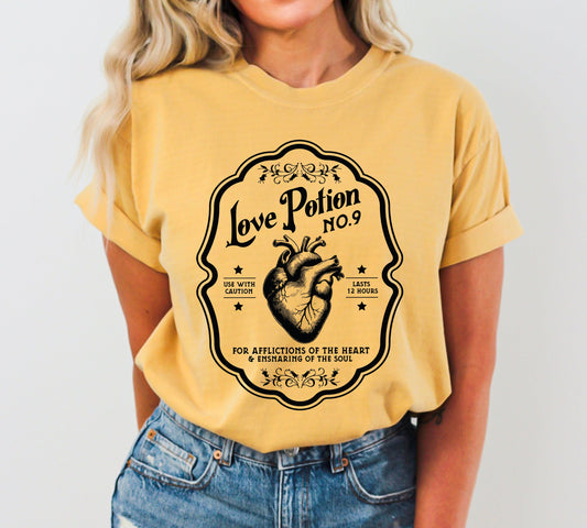 Love Potion, Vintage, Western, Witch, Aesthetic, Meme, Halloween, Costume, Tshirt Comfort Colors T-Shirt