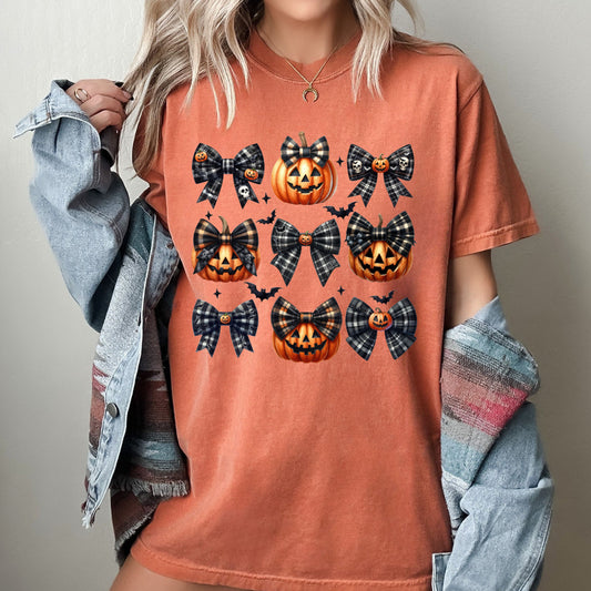 Pumpkin, Bow, Coquette, Vintage, Western, Witch, Aesthetic, Meme, Halloween, Costume, Tshirt Comfort Colors T-Shirt
