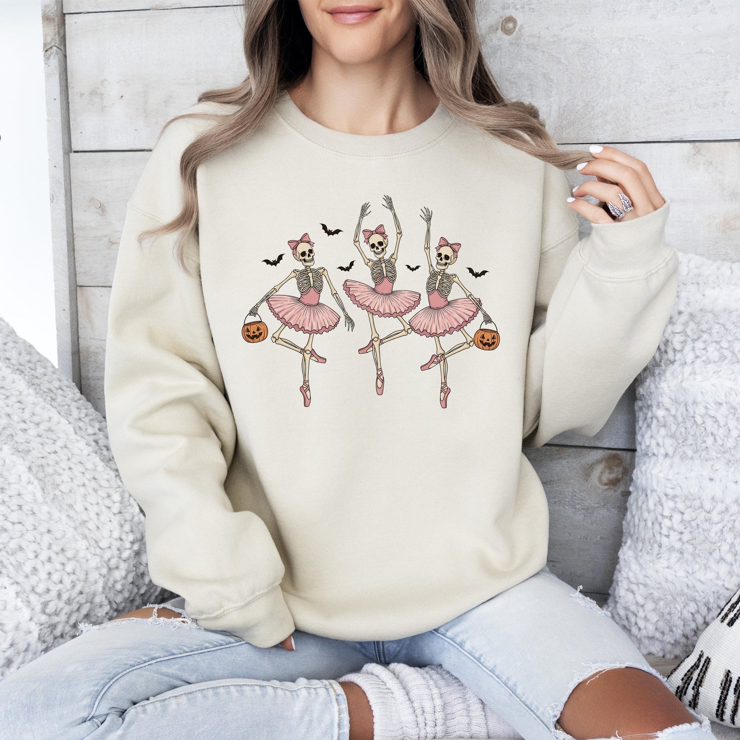 Dancing Skeleton Girls Checkered Graphic Sweatshirt Halloween Retro Vintage