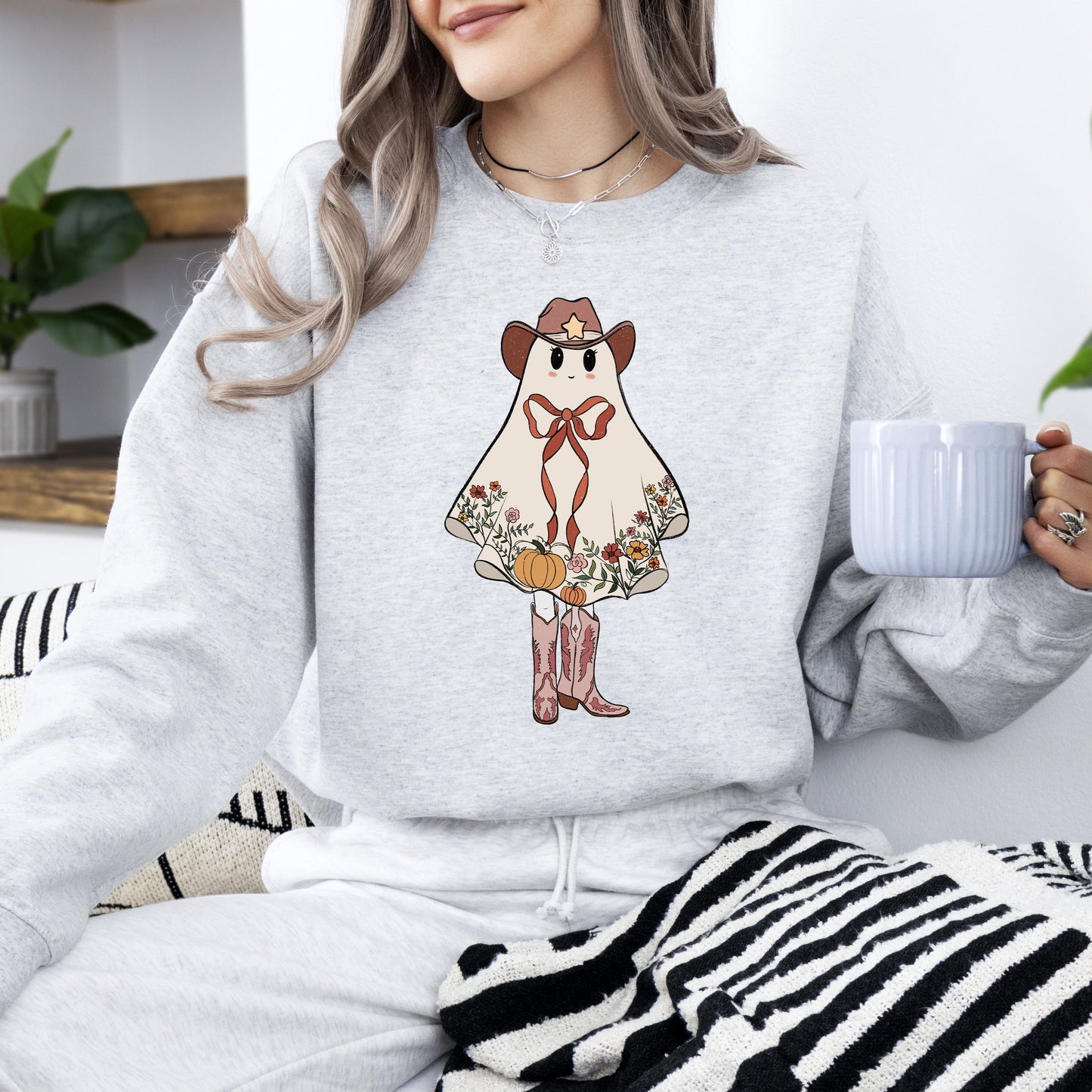 Cute Cowgirl Ghost Western Graphic Sweatshirt Vintage Halloween