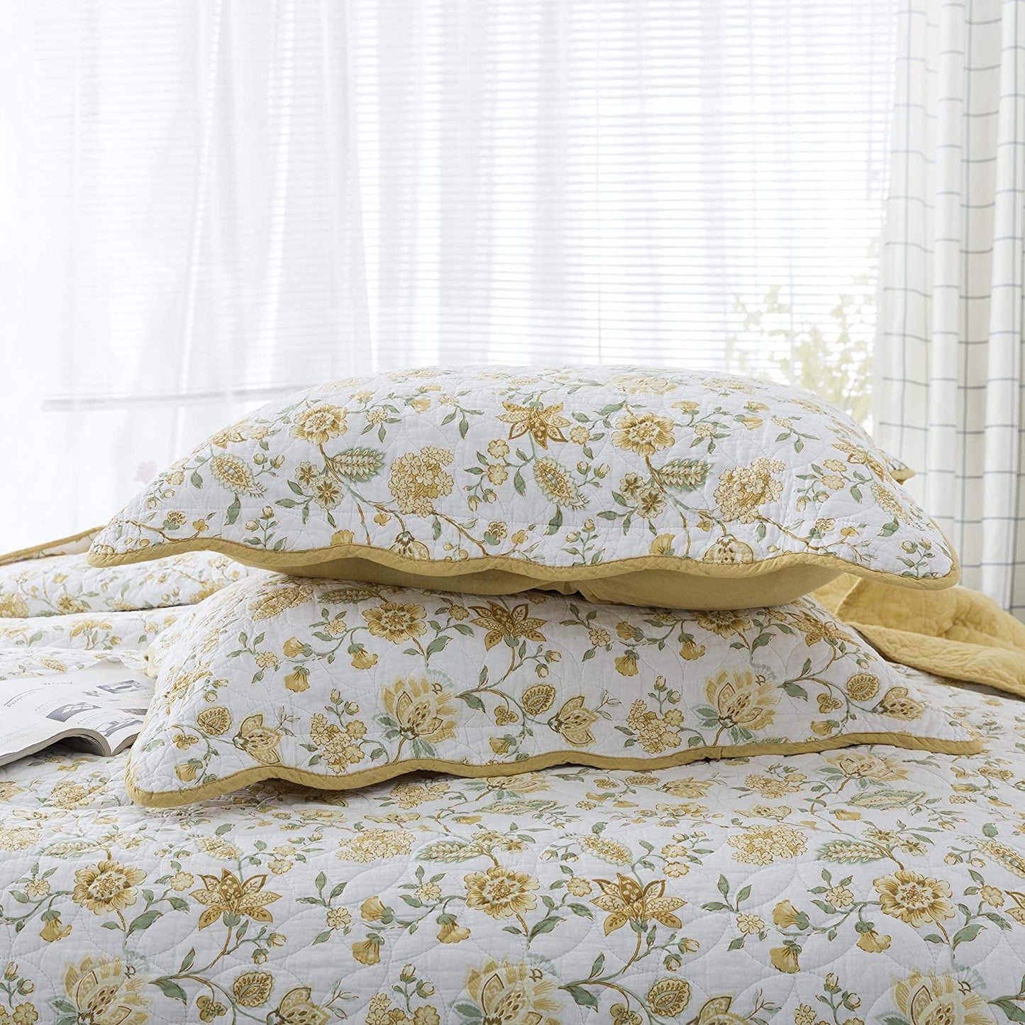 Cotton Floral Design 3 Piece Reversible Bedding Set Kasentex