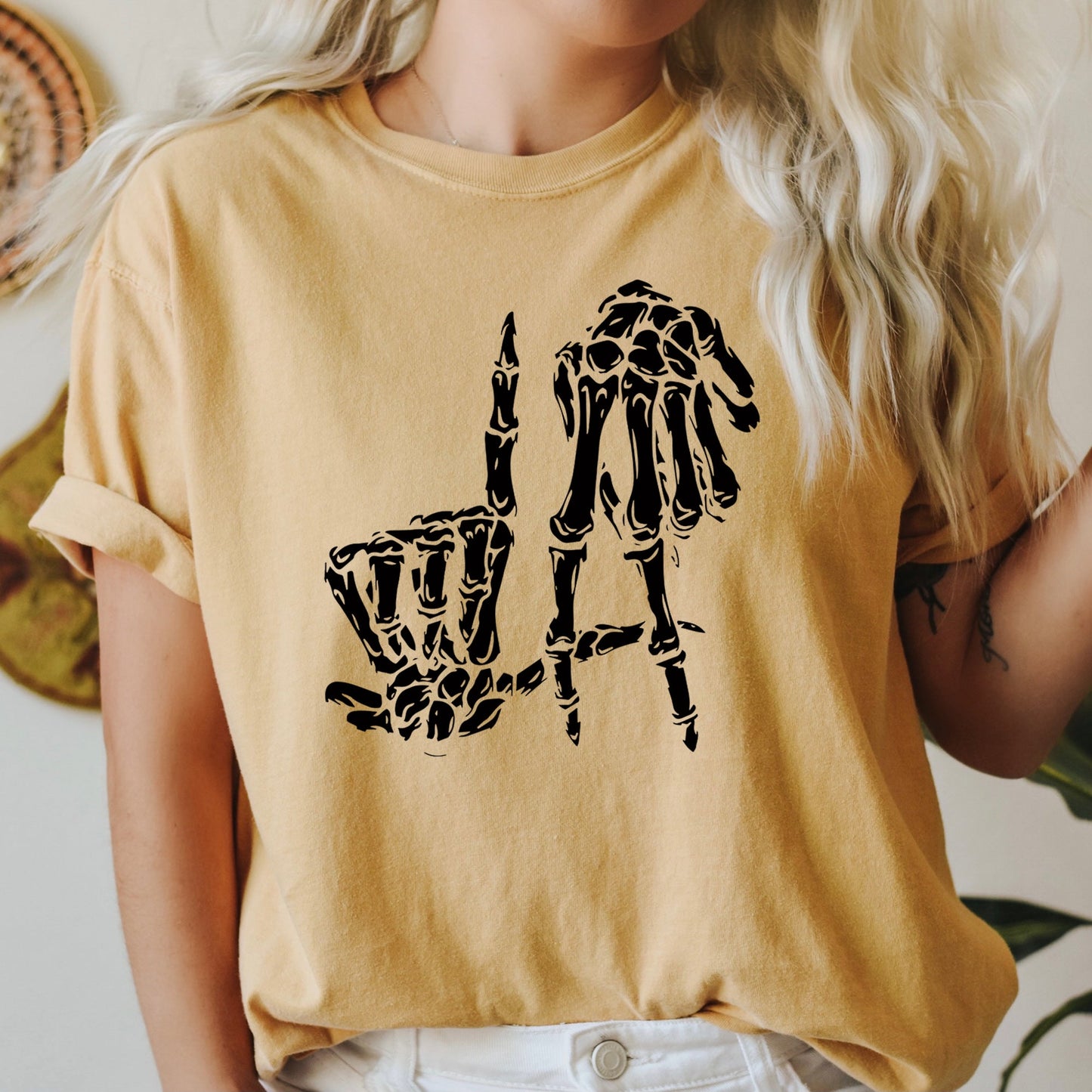 Skeleton Retro Halloween Comfort Colors Tshirt