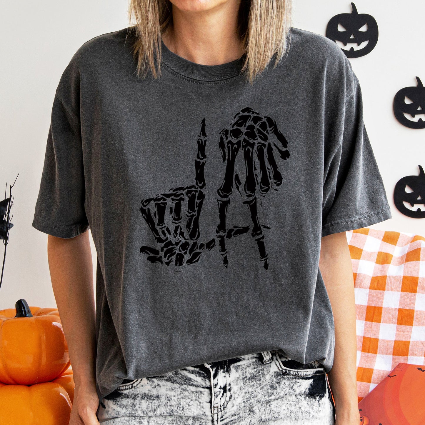 Skeleton Retro Halloween Comfort Colors Tshirt