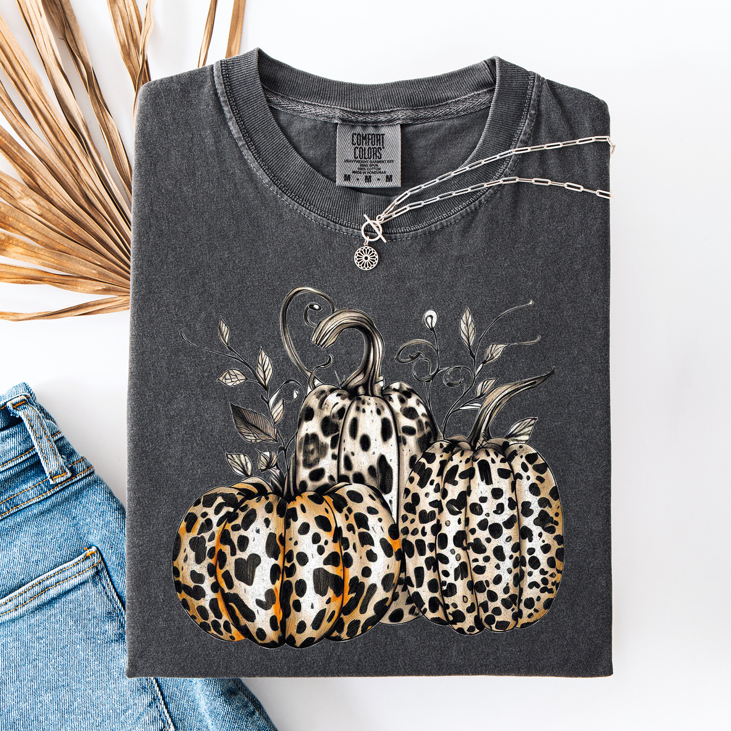 Leopard Print Pumpkins, Cute, Halloween, Autumn, Fall, Comfort Colors T-Shirt