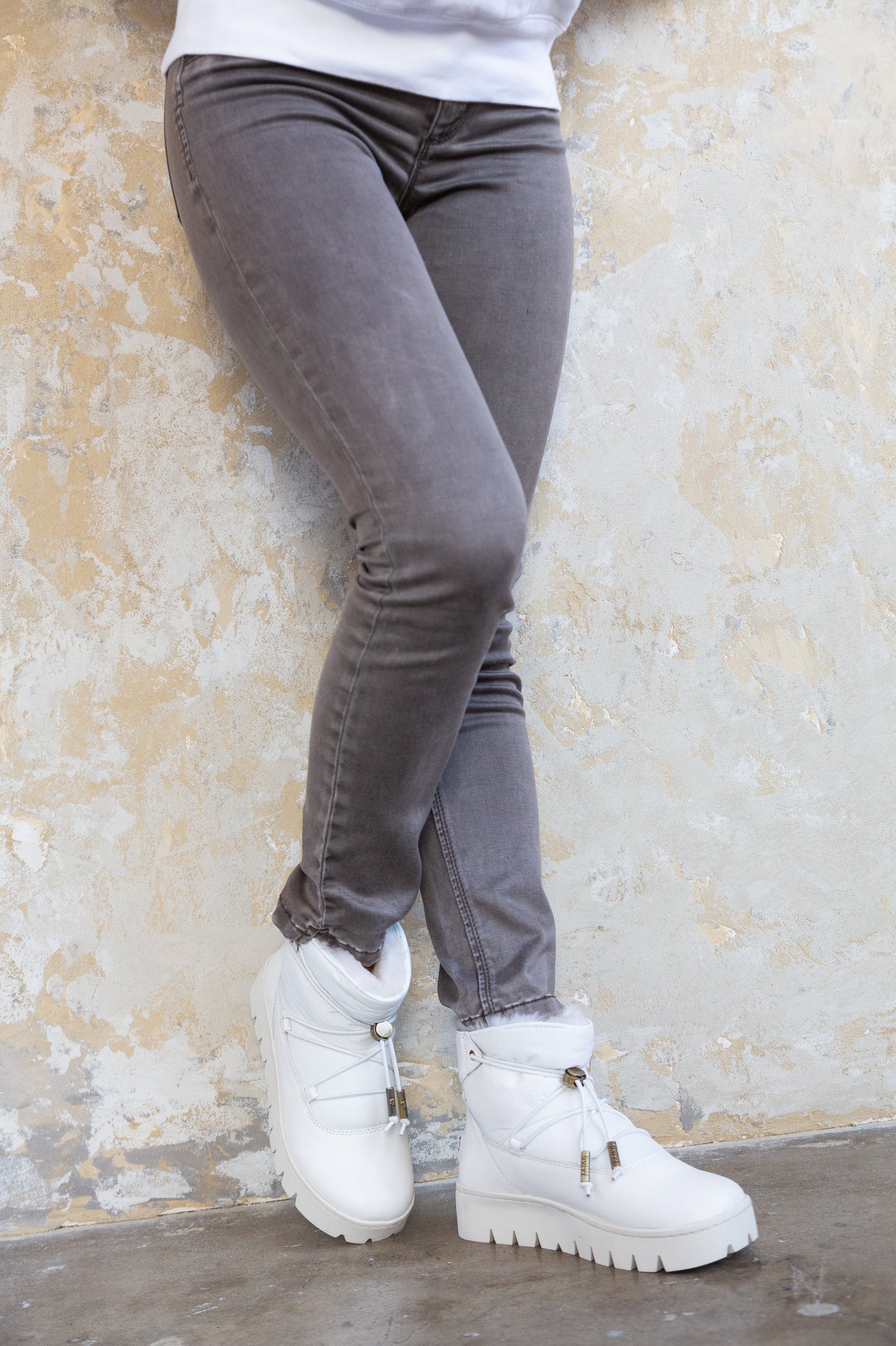 Ankle Height Sheepskin Fur Lined Snow Boot Adeline Pale