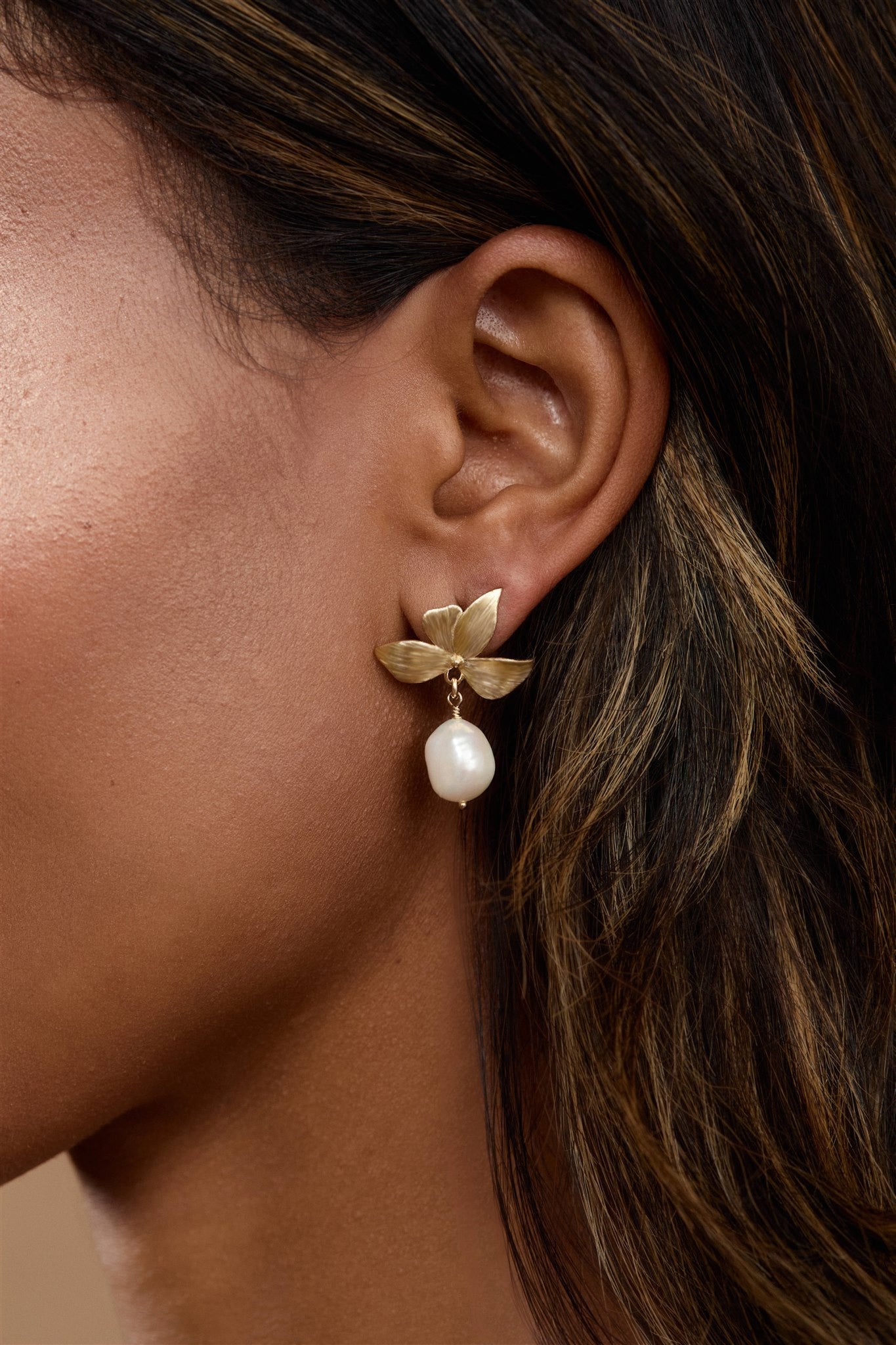 Matte Gold Freshwater Pearl 20mm Flower Earrings Maeve