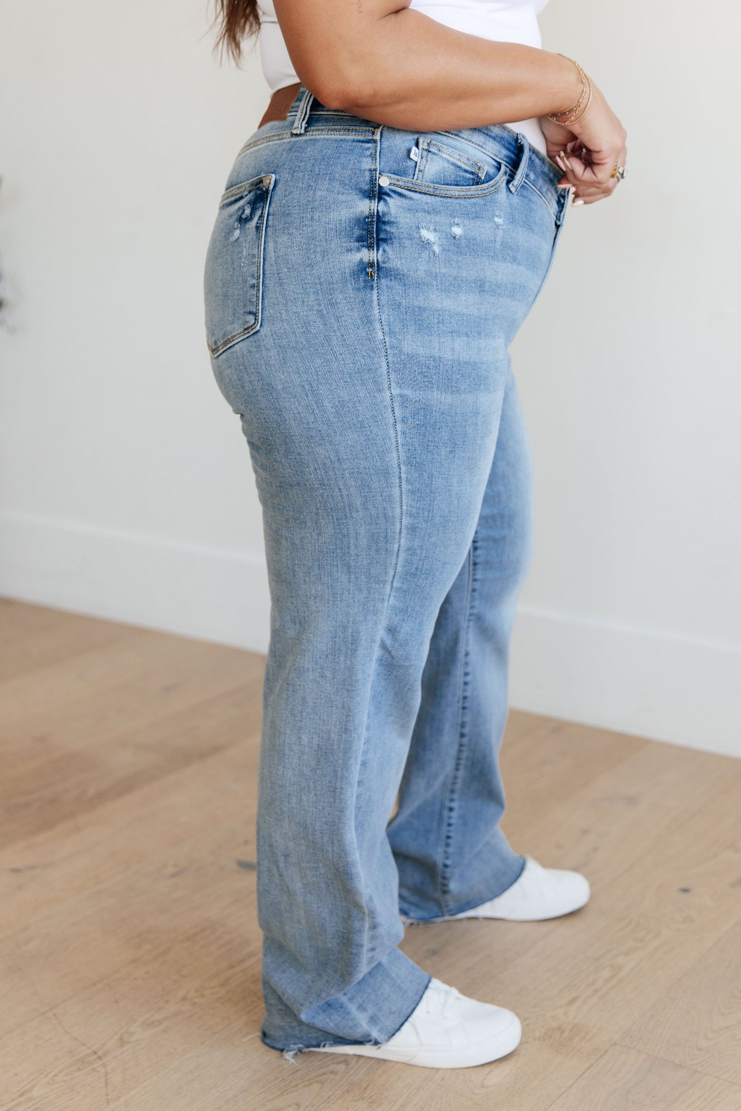 Mildred High Rise V Front Waistband Straight Jeans Judy Blue