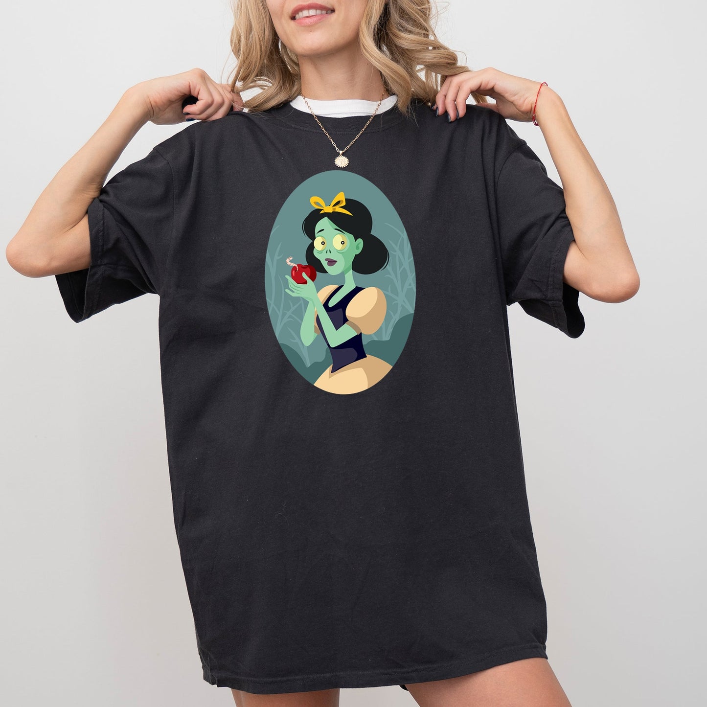 Snow White, Spooky Princess, Skeleton, Funny, Witch, Aesthetic, Meme, Halloween, Costume, Tshirt Comfort Colors T-Shirt