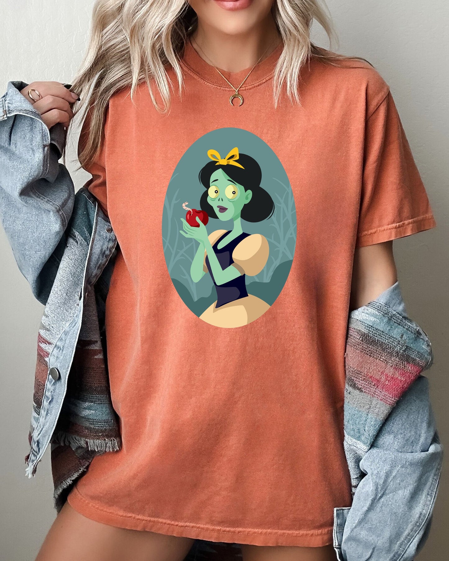 Snow White, Spooky Princess, Skeleton, Funny, Witch, Aesthetic, Meme, Halloween, Costume, Tshirt Comfort Colors T-Shirt
