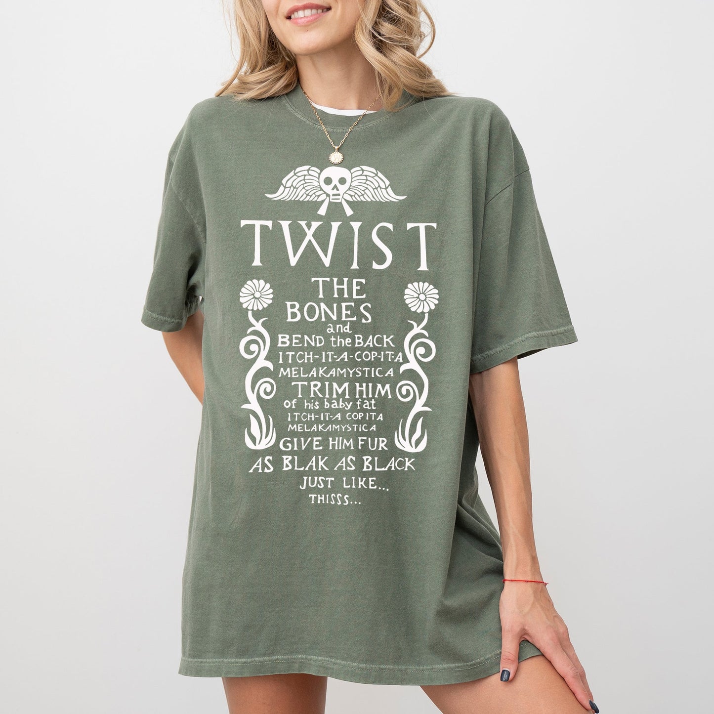 Twist The Bones, Skeleton, Spooky, Ghost, Funny, Witch, Aesthetic, Meme, Halloween, Costume, Tshirt Comfort Colors T-Shirt