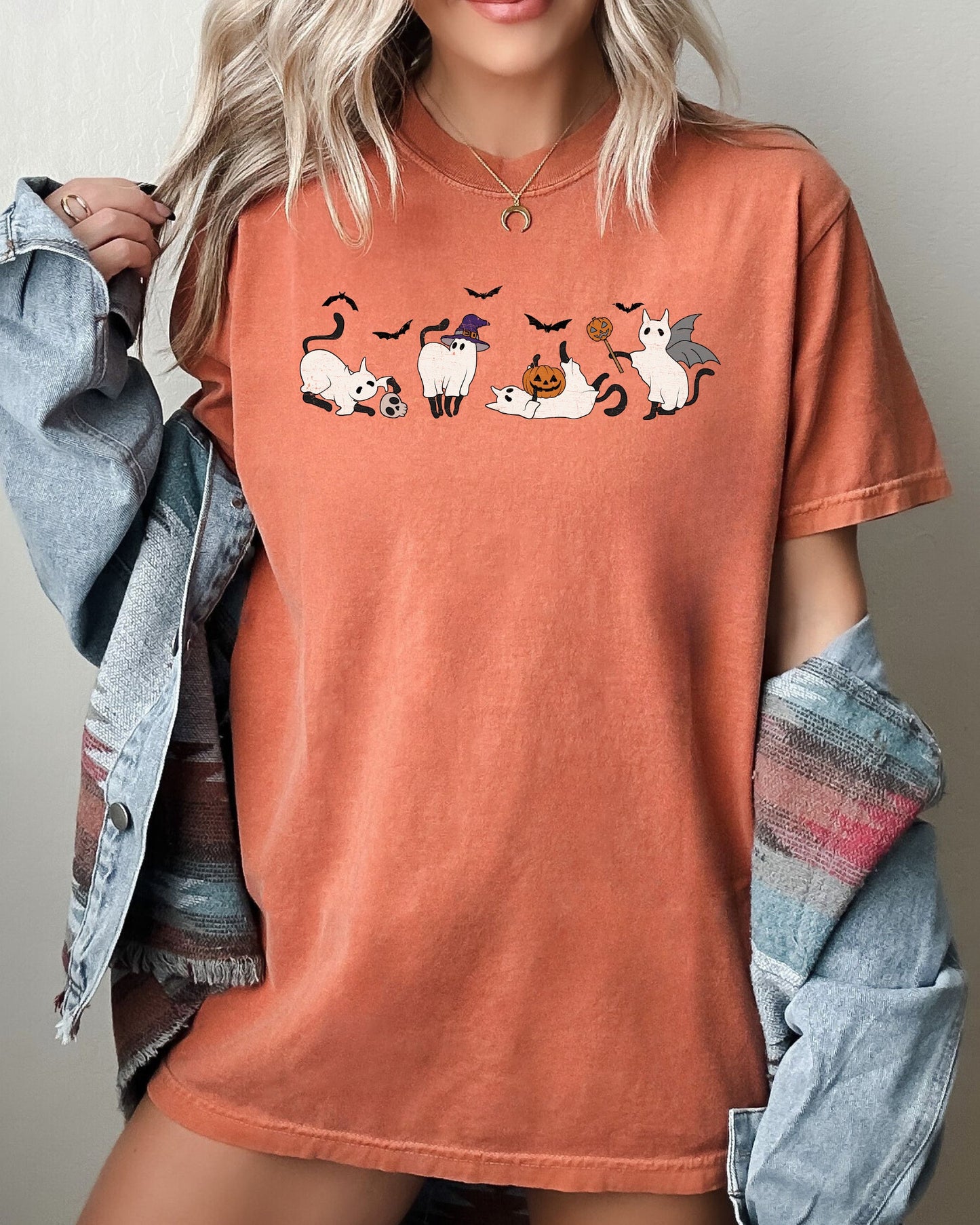 Mini Ghost Cats, Farm, Witch, Skull, Funny, Spooky, Aesthetic, Meme, Halloween, Costume, Tshirt Comfort Colors T-Shirt