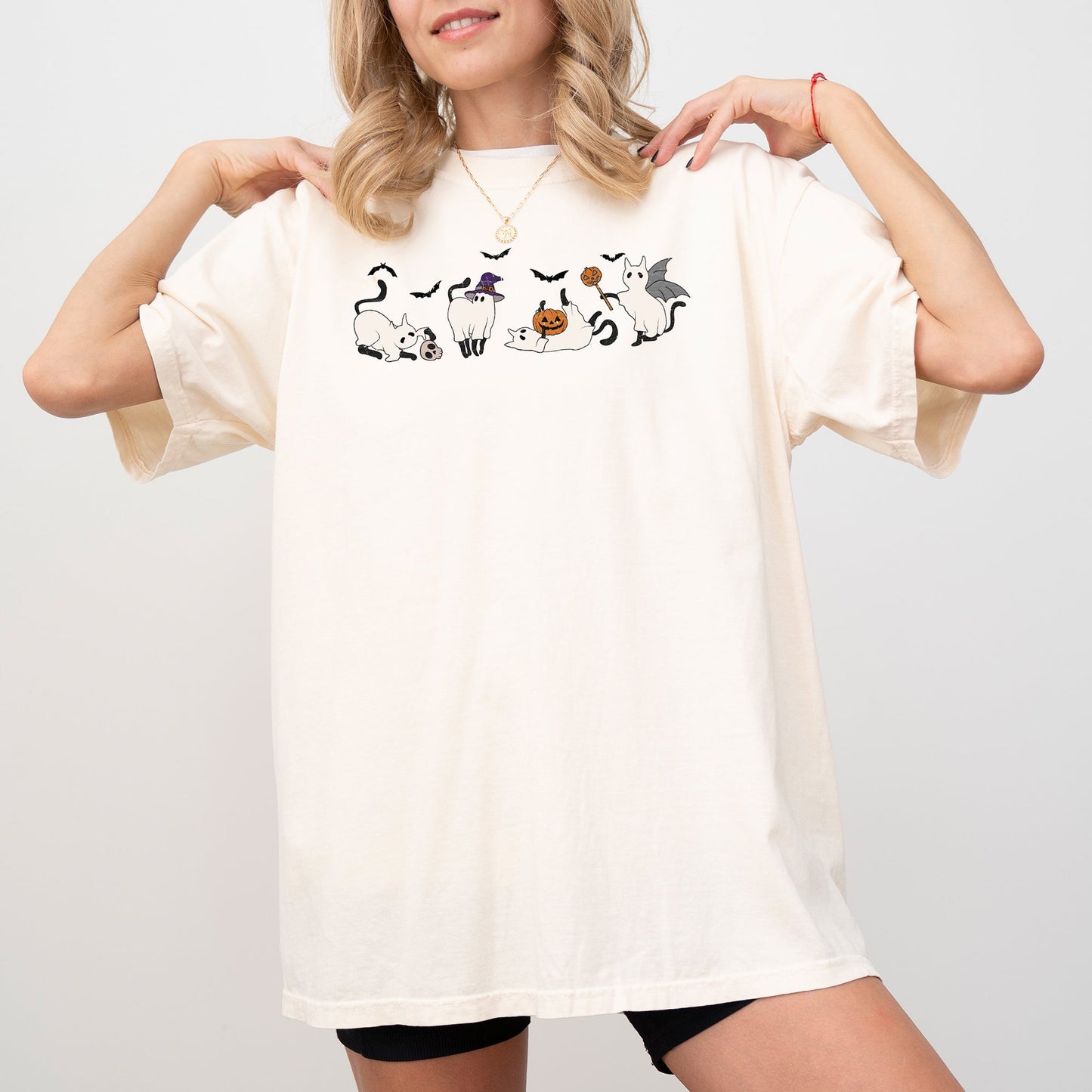 Mini Ghost Cats, Farm, Witch, Skull, Funny, Spooky, Aesthetic, Meme, Halloween, Costume, Tshirt Comfort Colors T-Shirt