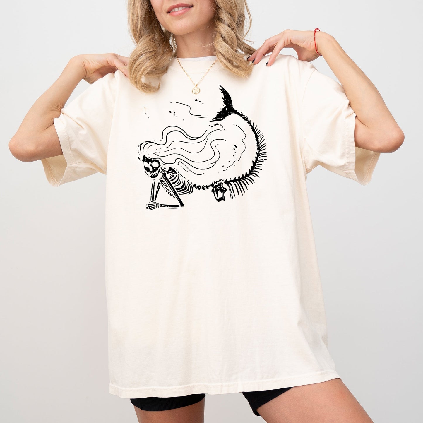 Mermaid Skeleton, Ghost, Skeleton, Witch, Skull, Funny, Spooky, Aesthetic, Meme, Halloween, Costume, Tshirt Comfort Colors T-Shirt