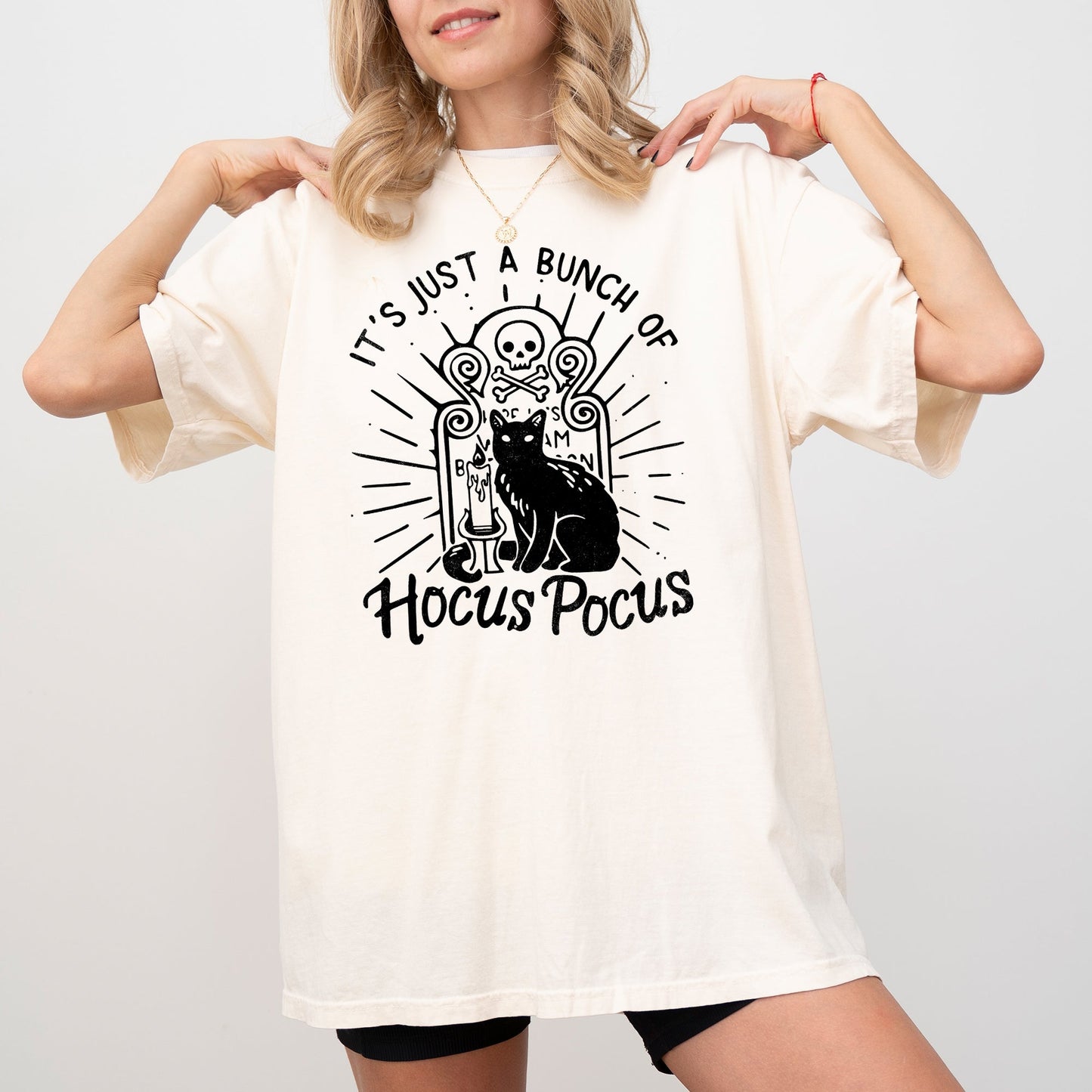 Hocus Pocus Skeleton Cat Ghost Witch Skull Spooky Aesthetic Meme Halloween Costume Comfort Colors T-Shirt