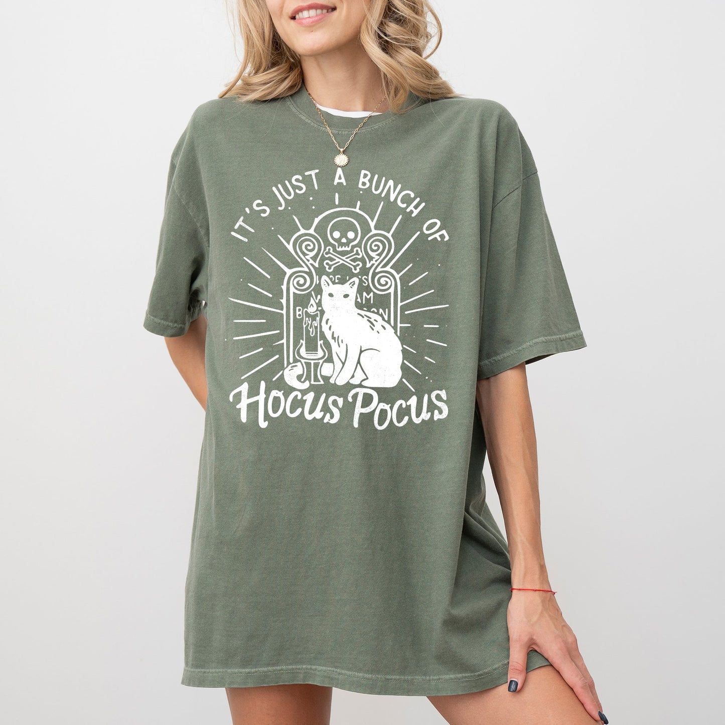 Hocus Pocus Skeleton Cat Ghost Witch Skull Spooky Aesthetic Meme Halloween Costume Comfort Colors T-Shirt