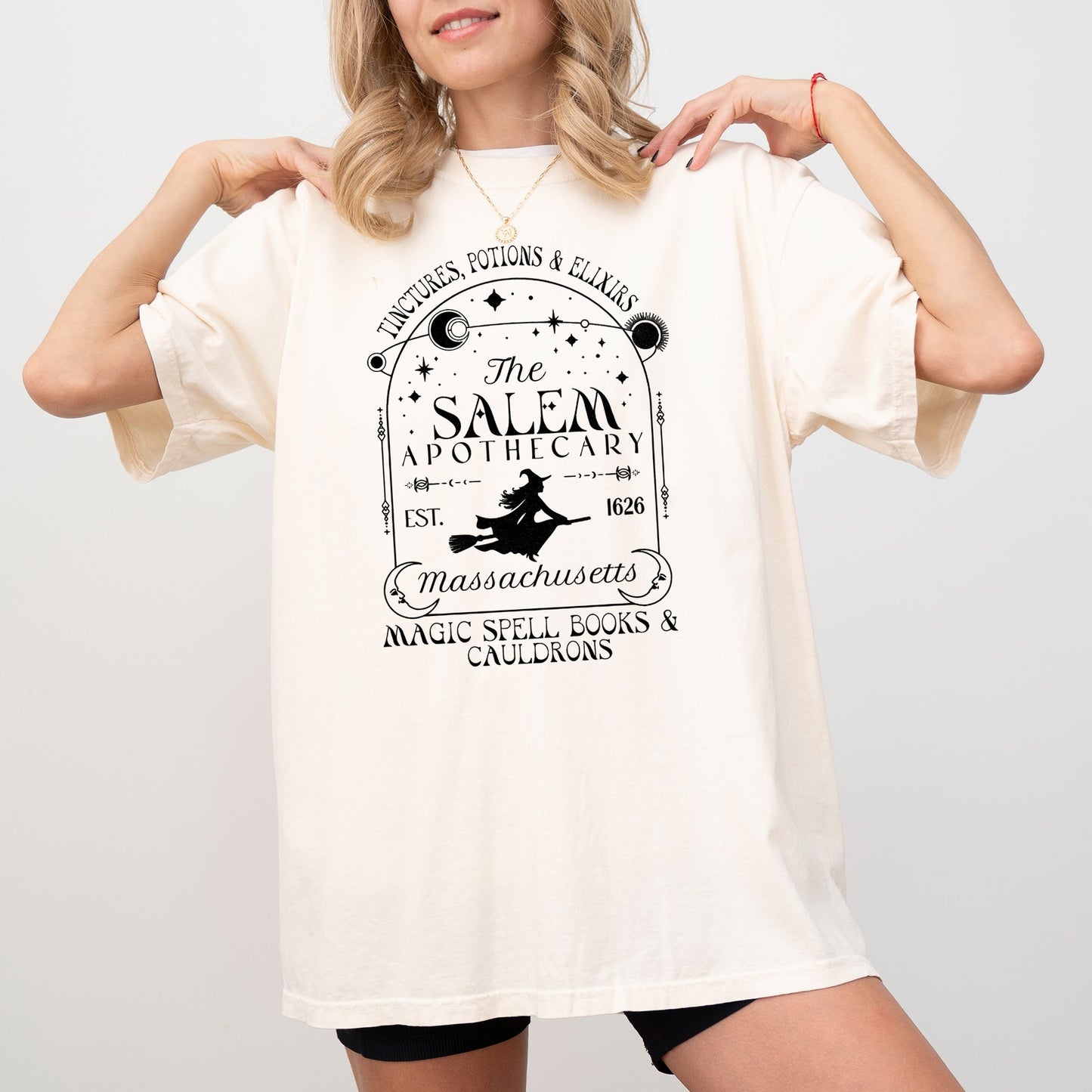 The Salem Apothecary, Spooky, Skeleton, Ghost, Witch, Skull, Aesthetic, Meme, Halloween, Costume, Tshirt Comfort Colors T-Shirt