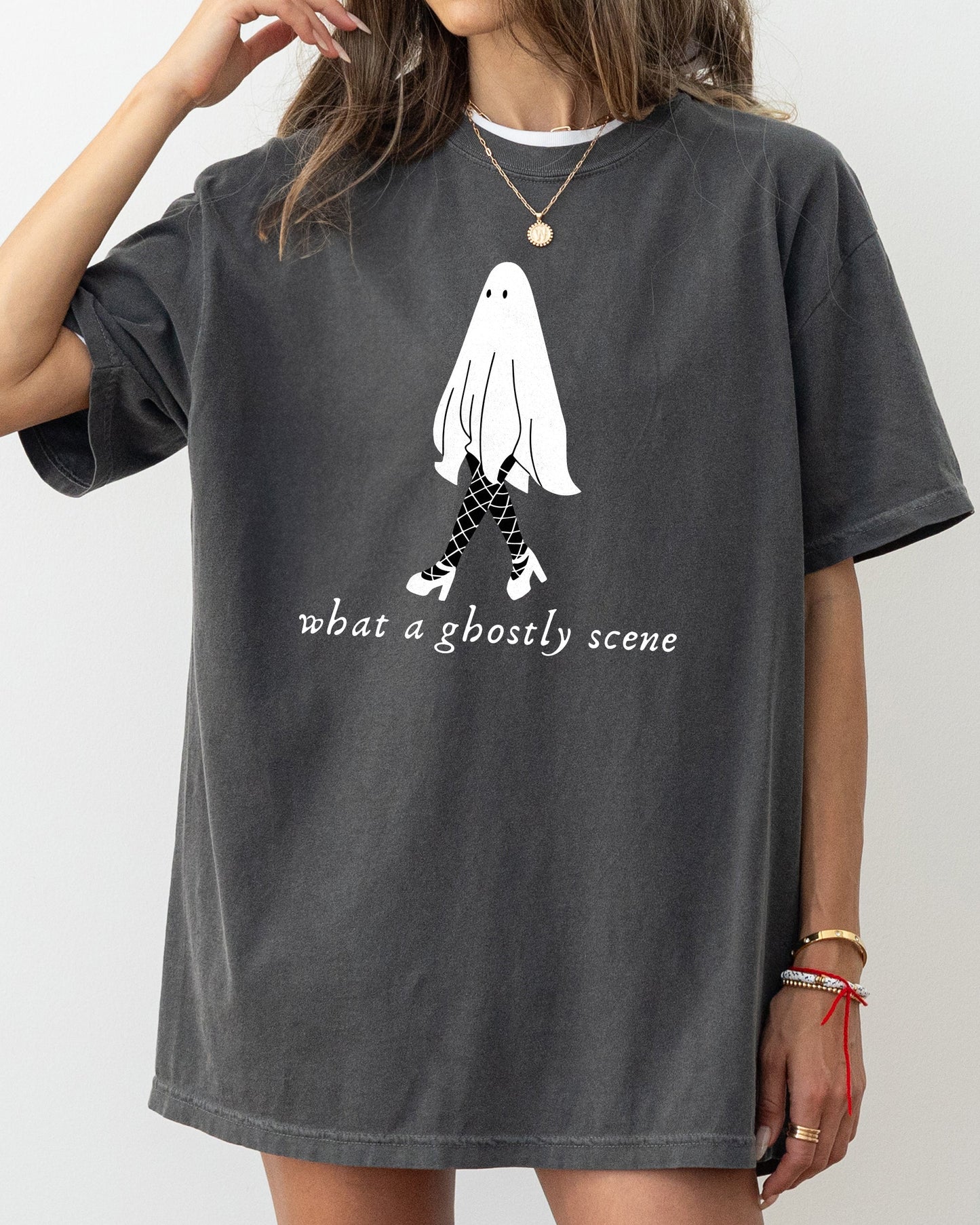 What A Ghostly Scene Spooky Halloween Costume T-Shirt Comfort Colors