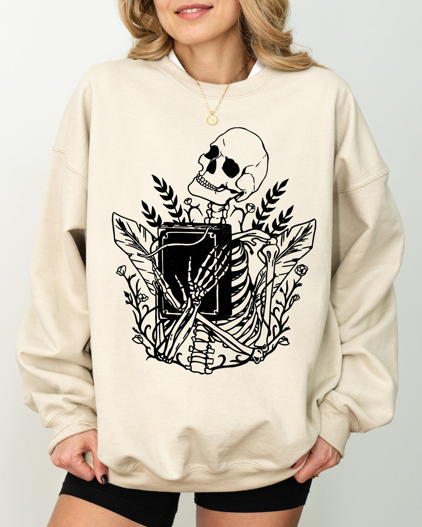 Reading Skeleton, Witch, Ghost, Skull, Spooky, Aesthetic, Meme, Halloween, Costume Sweatshirt