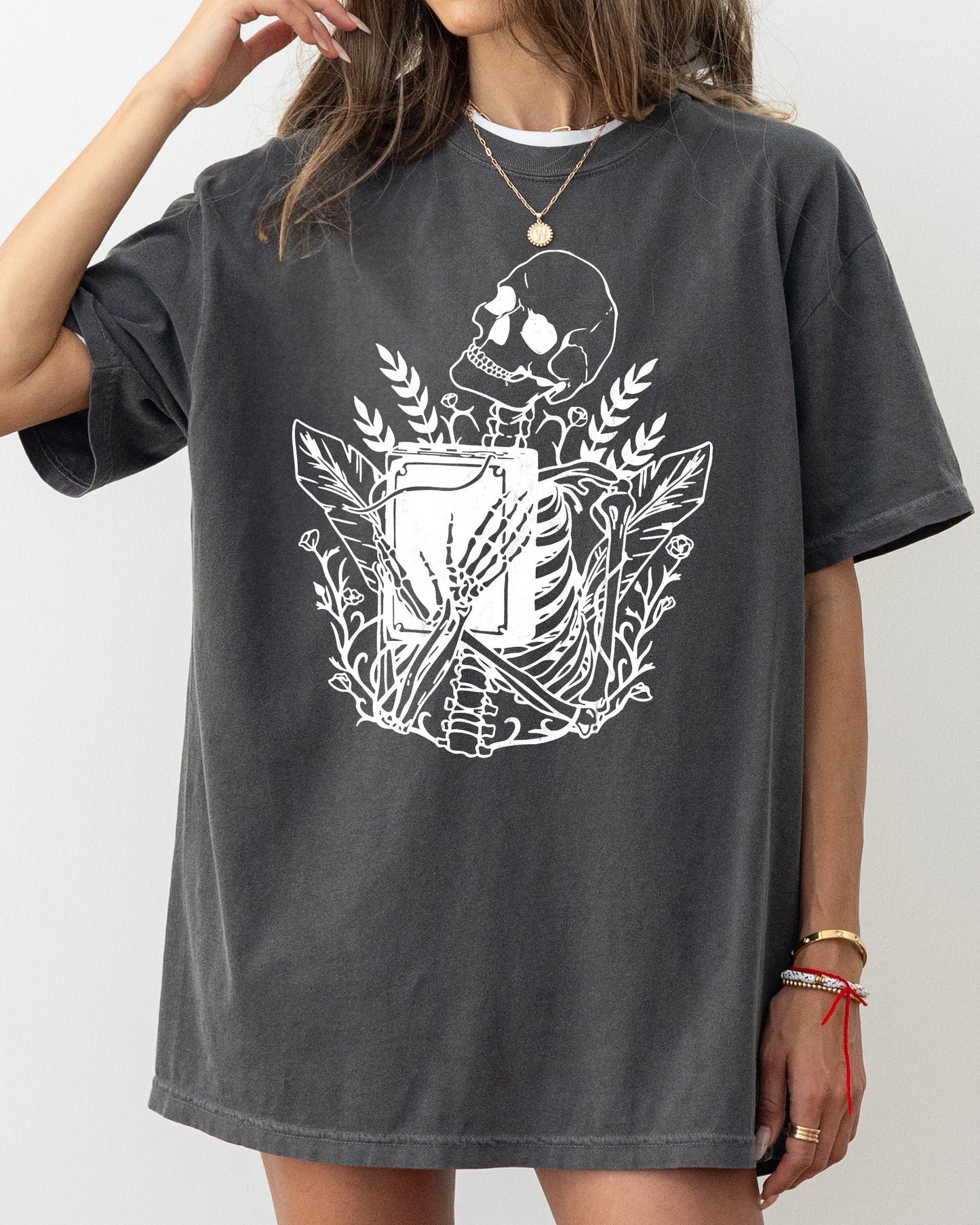 Reading Skeleton, Witch, Ghost, Skull, Spooky, Aesthetic, Meme, Halloween, Costume, Tshirt Comfort Colors T-Shirt