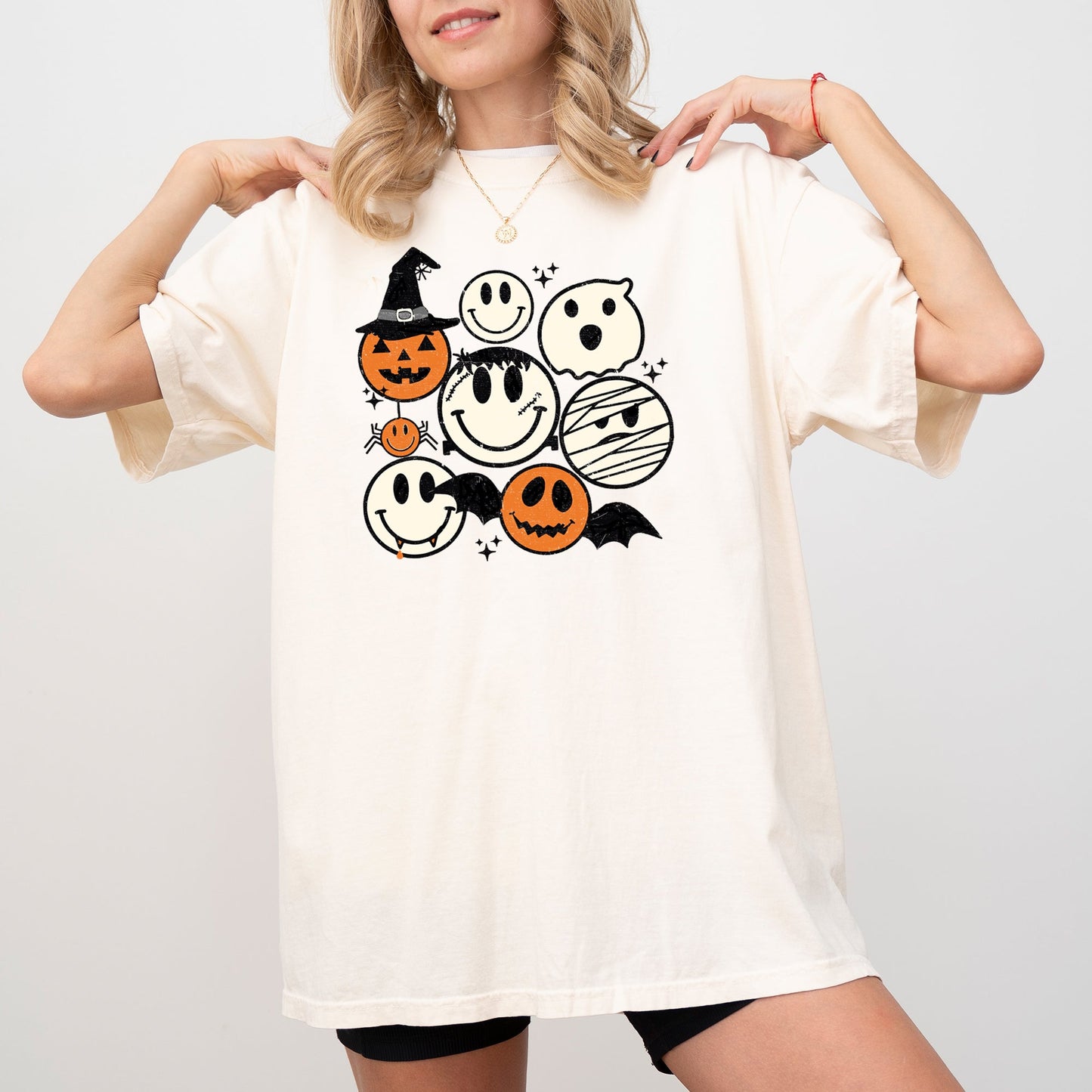 Retro Spooky Faces, Skeleton, Witch, Skull, Aesthetic, Meme, Halloween, Costume, Tshirt Comfort Colors T-Shirt
