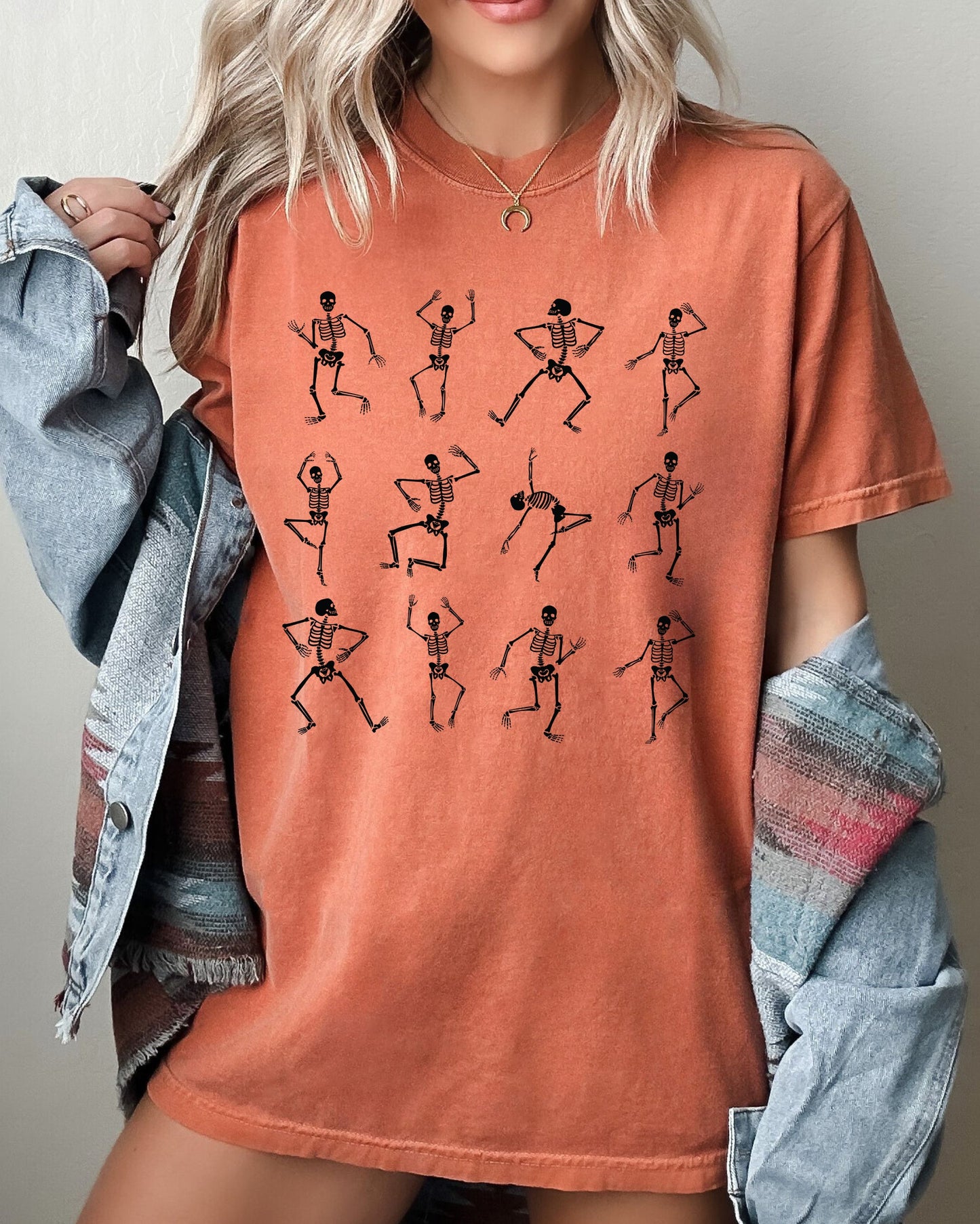 Mini Dancing Skeletons, Ghost, Western, Witch, Skull, Aesthetic, Meme, Halloween, Costume, Tshirt Comfort Colors T-Shirt