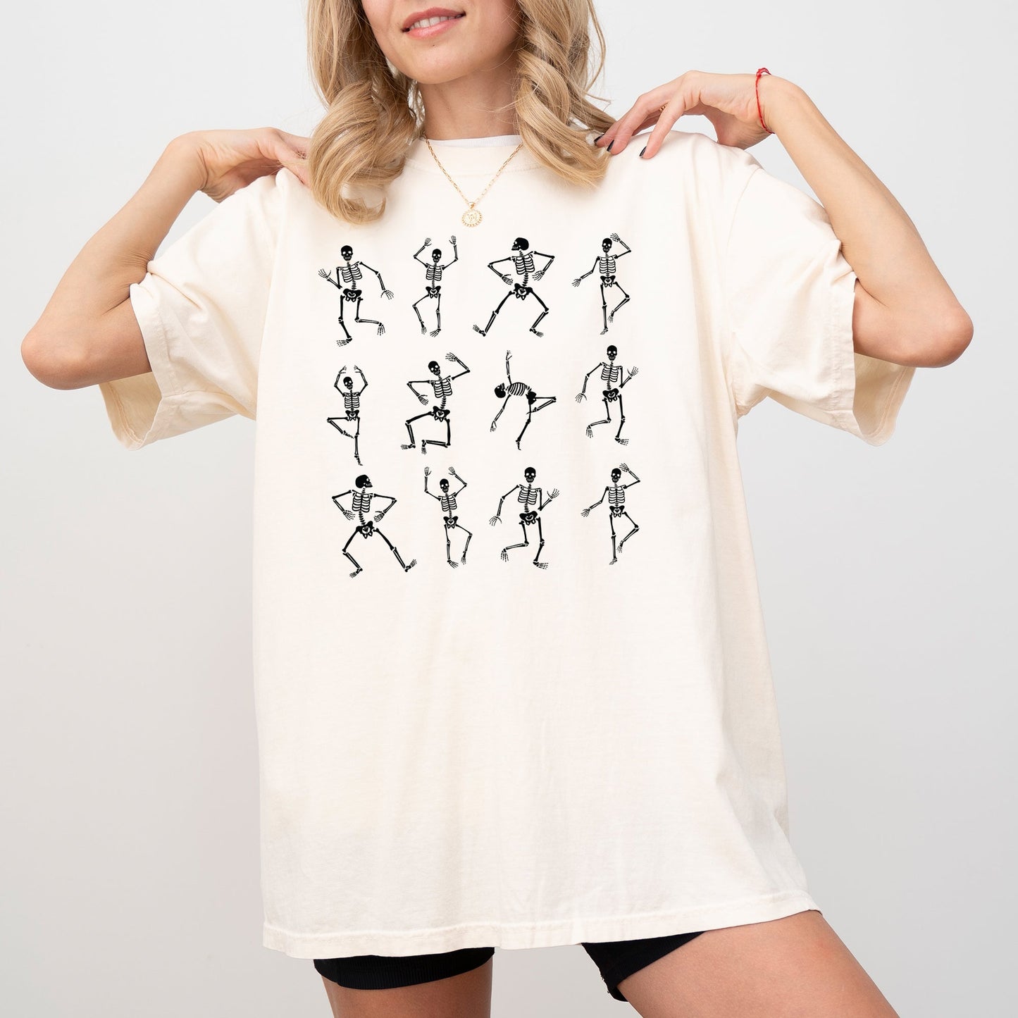 Mini Dancing Skeletons, Ghost, Western, Witch, Skull, Aesthetic, Meme, Halloween, Costume, Tshirt Comfort Colors T-Shirt