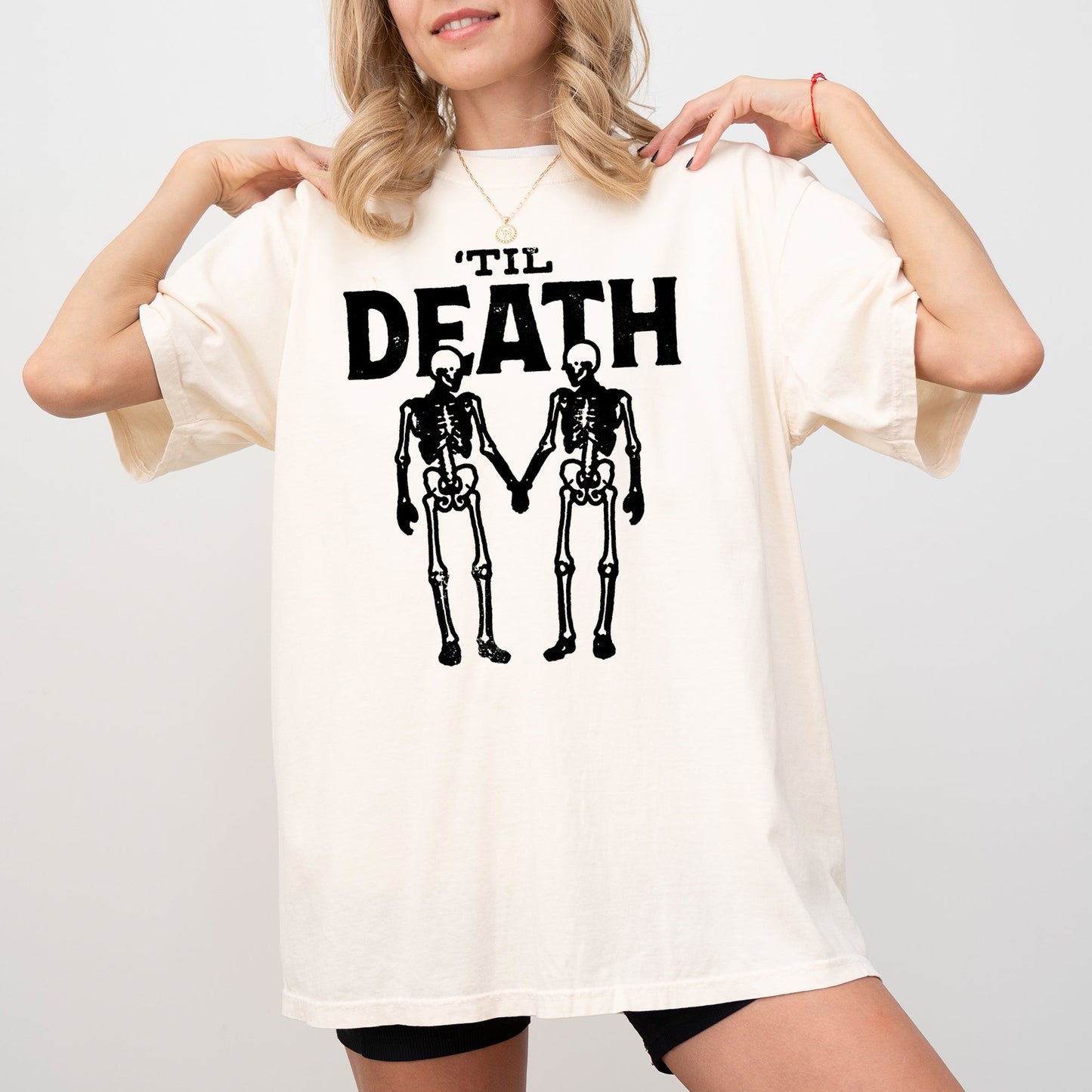 Til Death, Skeleton Lovers, Skull, Ghost, Western, Witch, Aesthetic, Meme, Halloween, Costume, Tshirt Comfort Colors T-Shirt