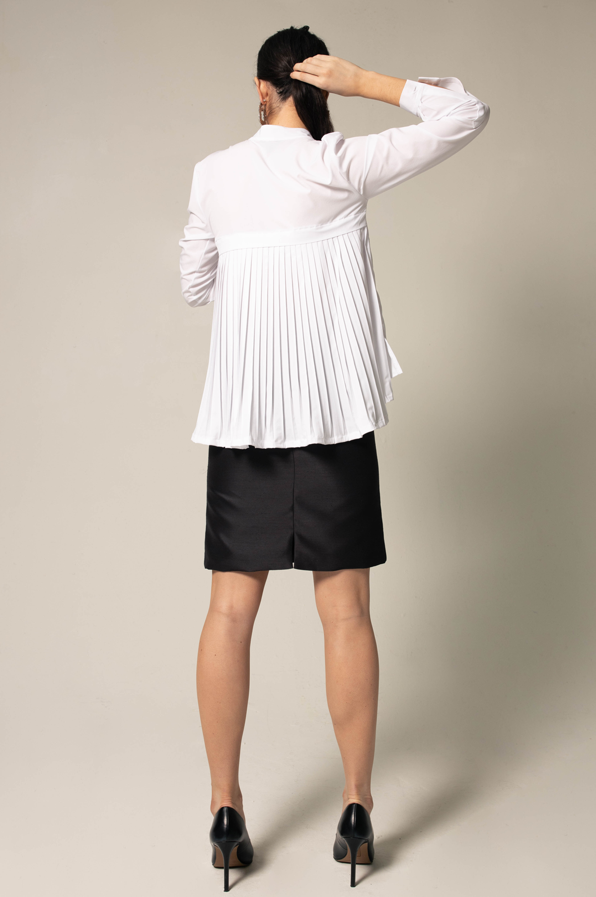 Stylish Pleated White Blouse Women’s Elegant Top