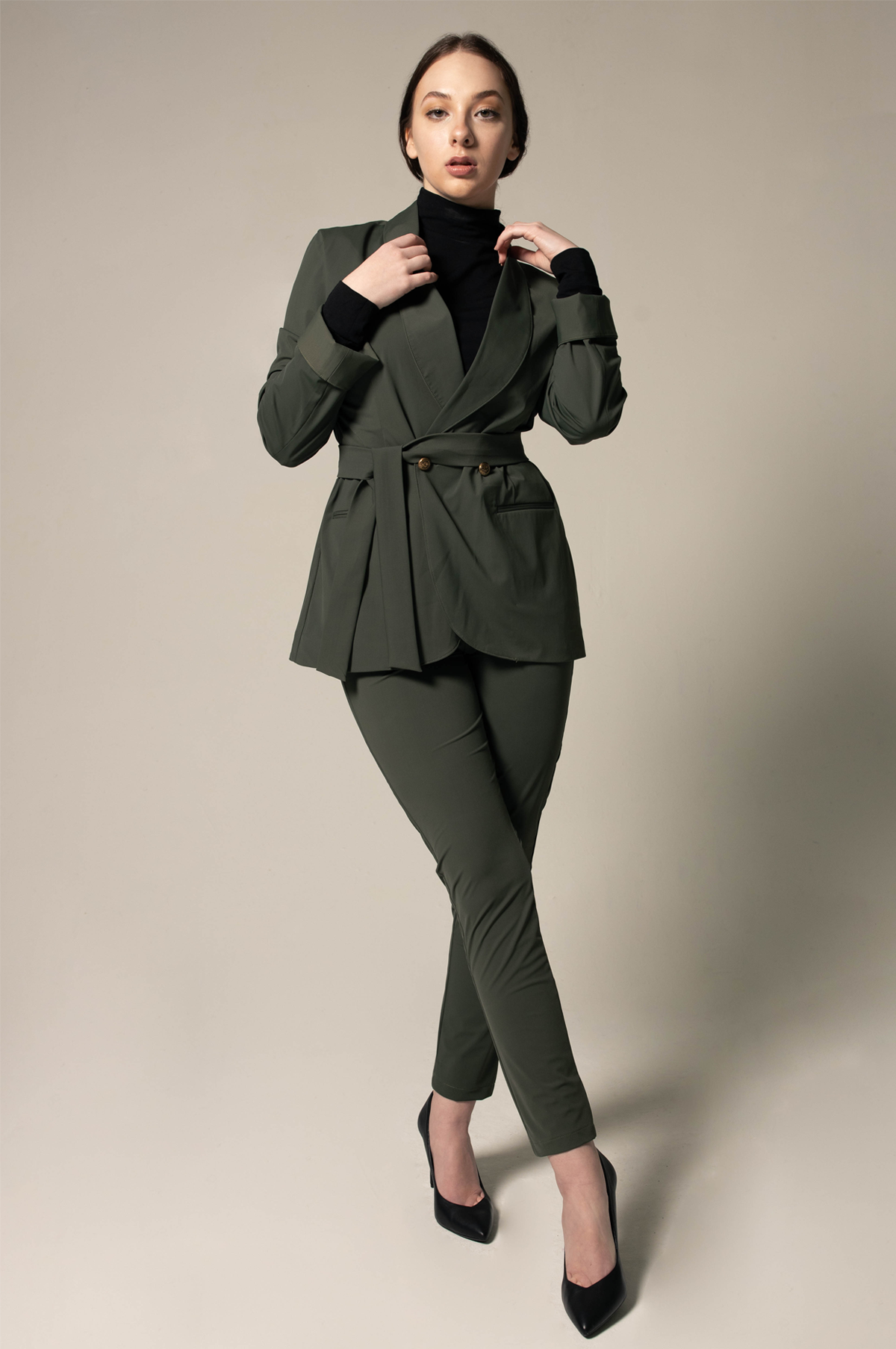 Olive Front Buttons Tailored Blazer Women's Le Reussi(R)