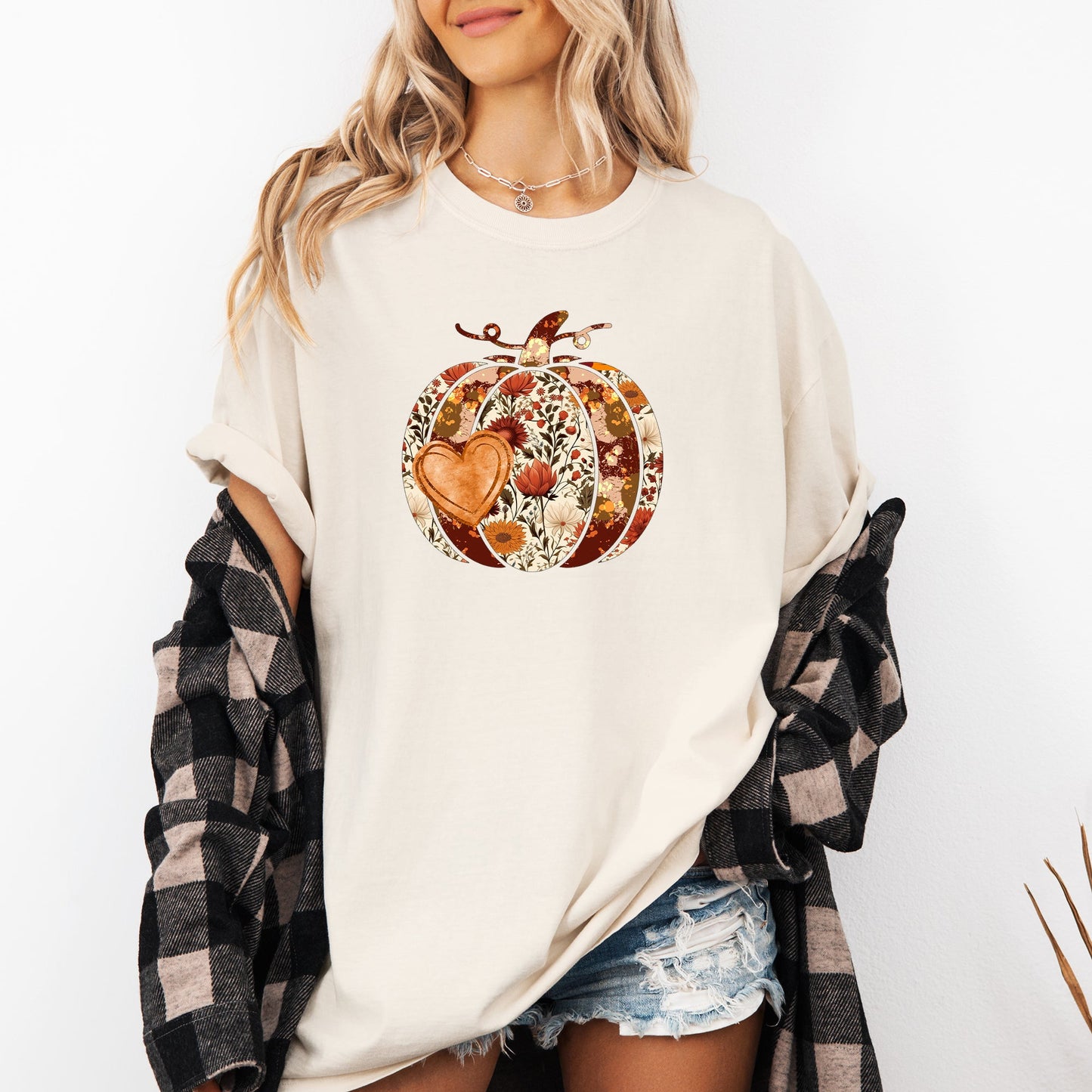 Pumpkin, Heart, Love, Thanksgiving, Fall, Autumn, Halloween, Flower, Floral Tshirt Comfort Colors T-Shirt