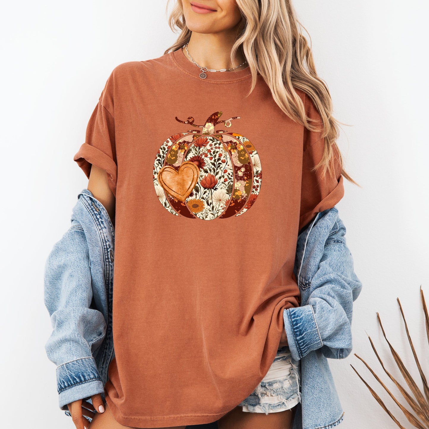 Pumpkin, Heart, Love, Thanksgiving, Fall, Autumn, Halloween, Flower, Floral Tshirt Comfort Colors T-Shirt