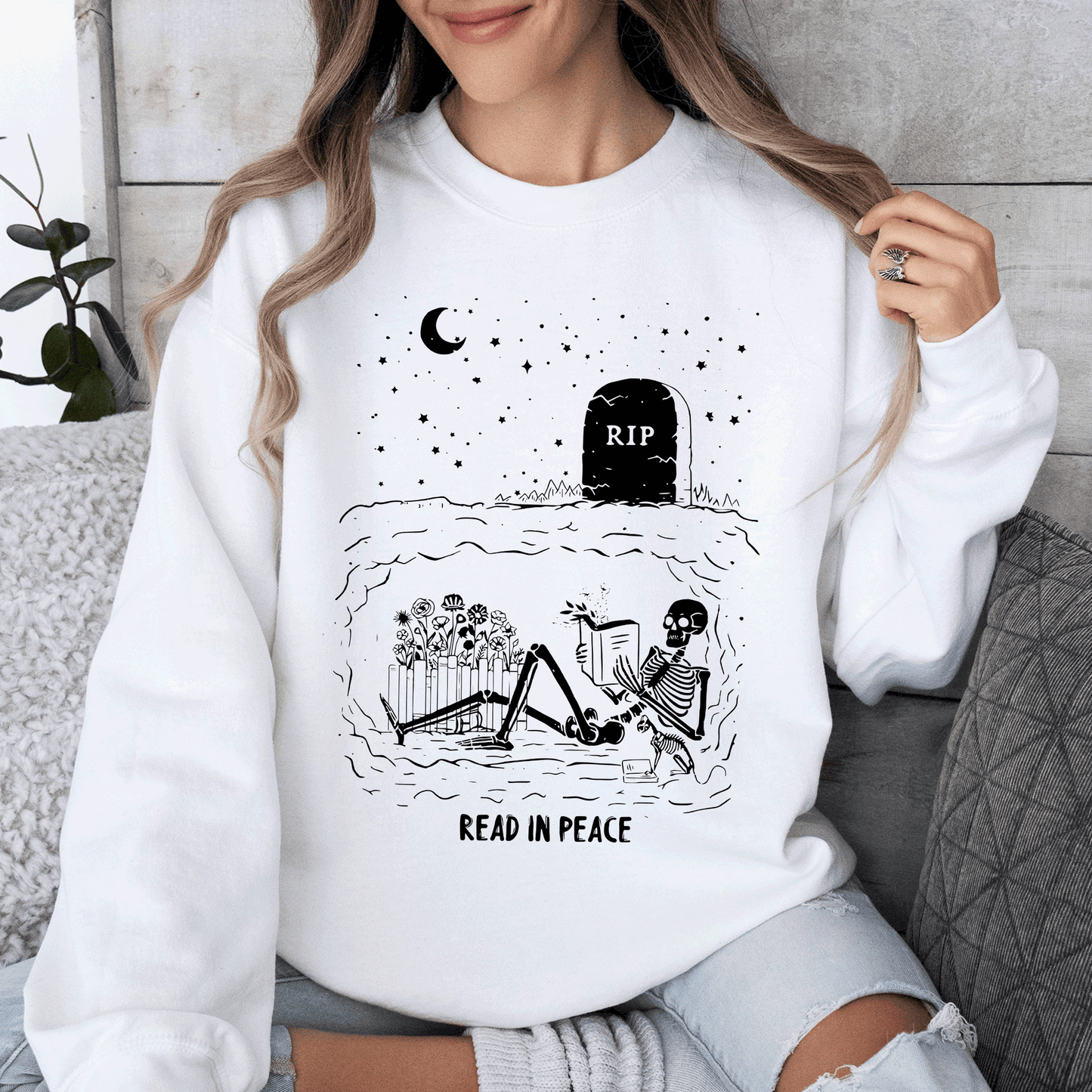 Read In Peace, Skeleton, RIP, Halloween, Booktok, Bookish, Library, Trending Graphic Sweatshirt