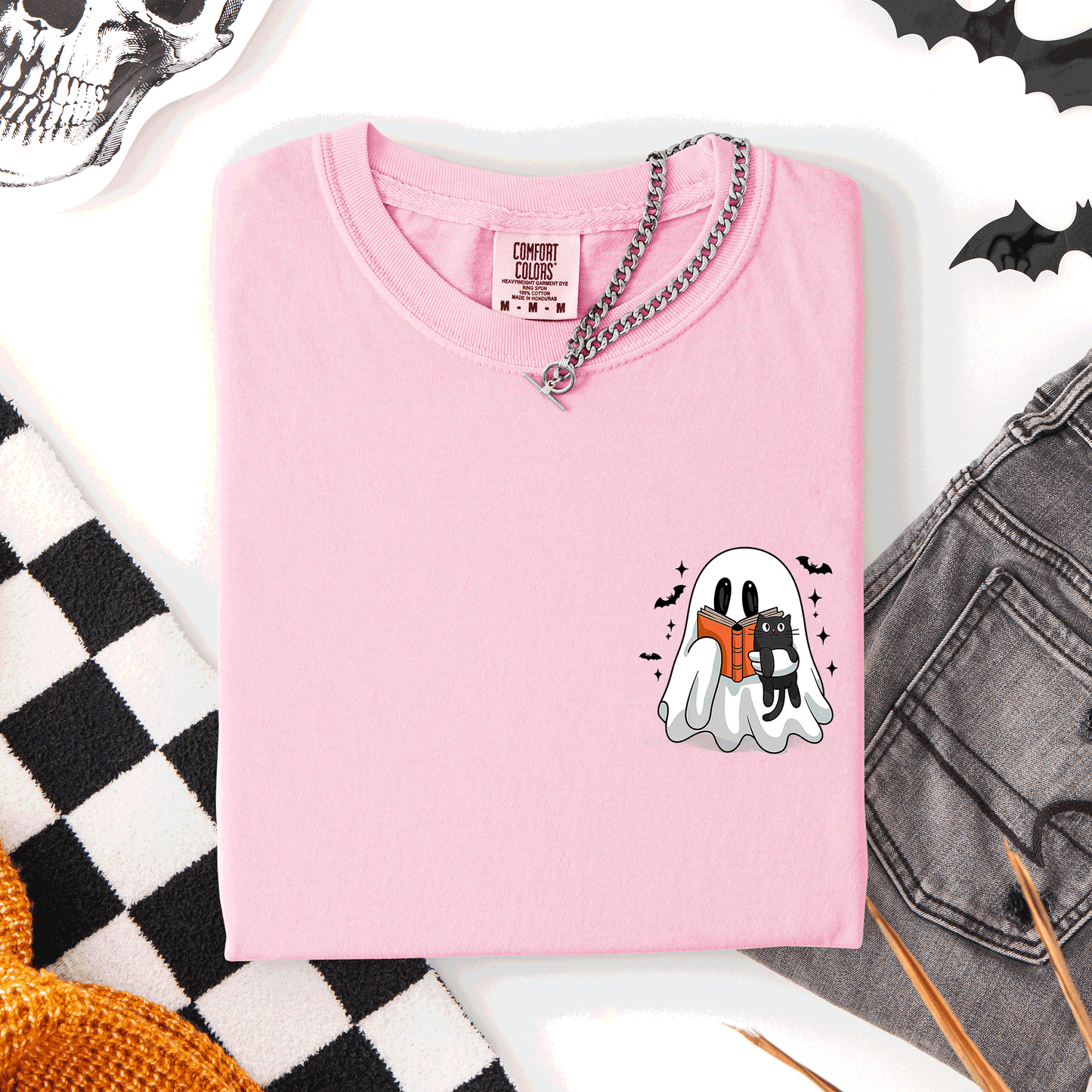 Reading Ghost, Cat, Funny, Halloween, Book, Library, Pocket, Comfort Colors T-Shirt